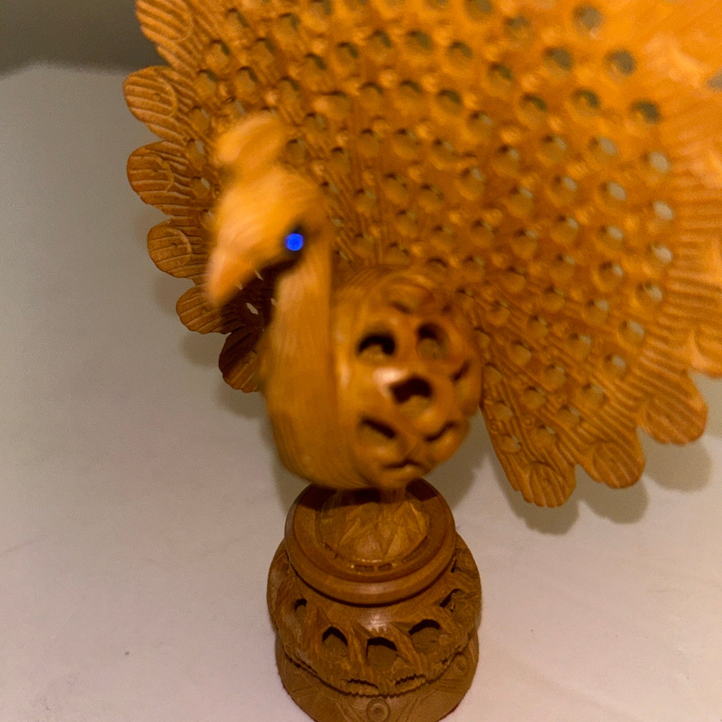 Whitewood Traditional Dancing Peacock Showpiece Figurine 5”