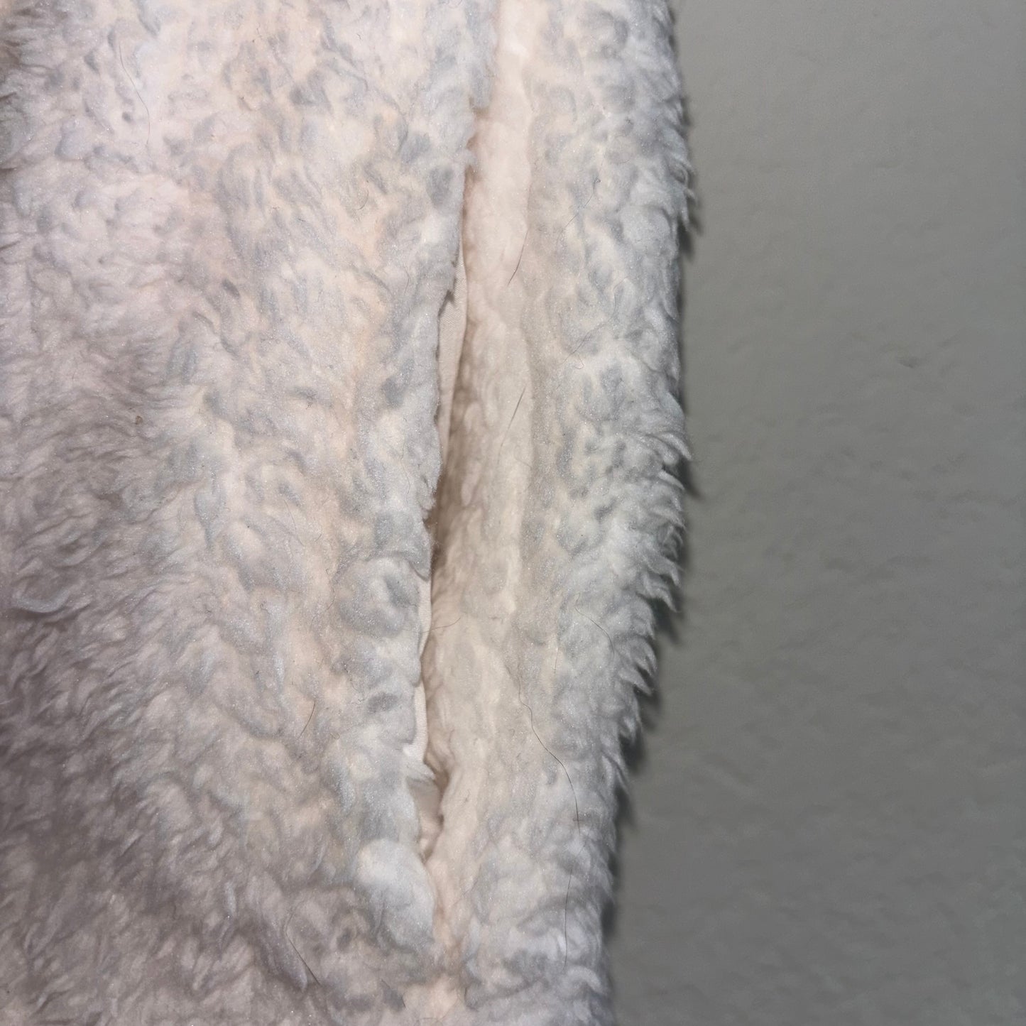 White fleece lounge pant joggers with pockets women’s size medium