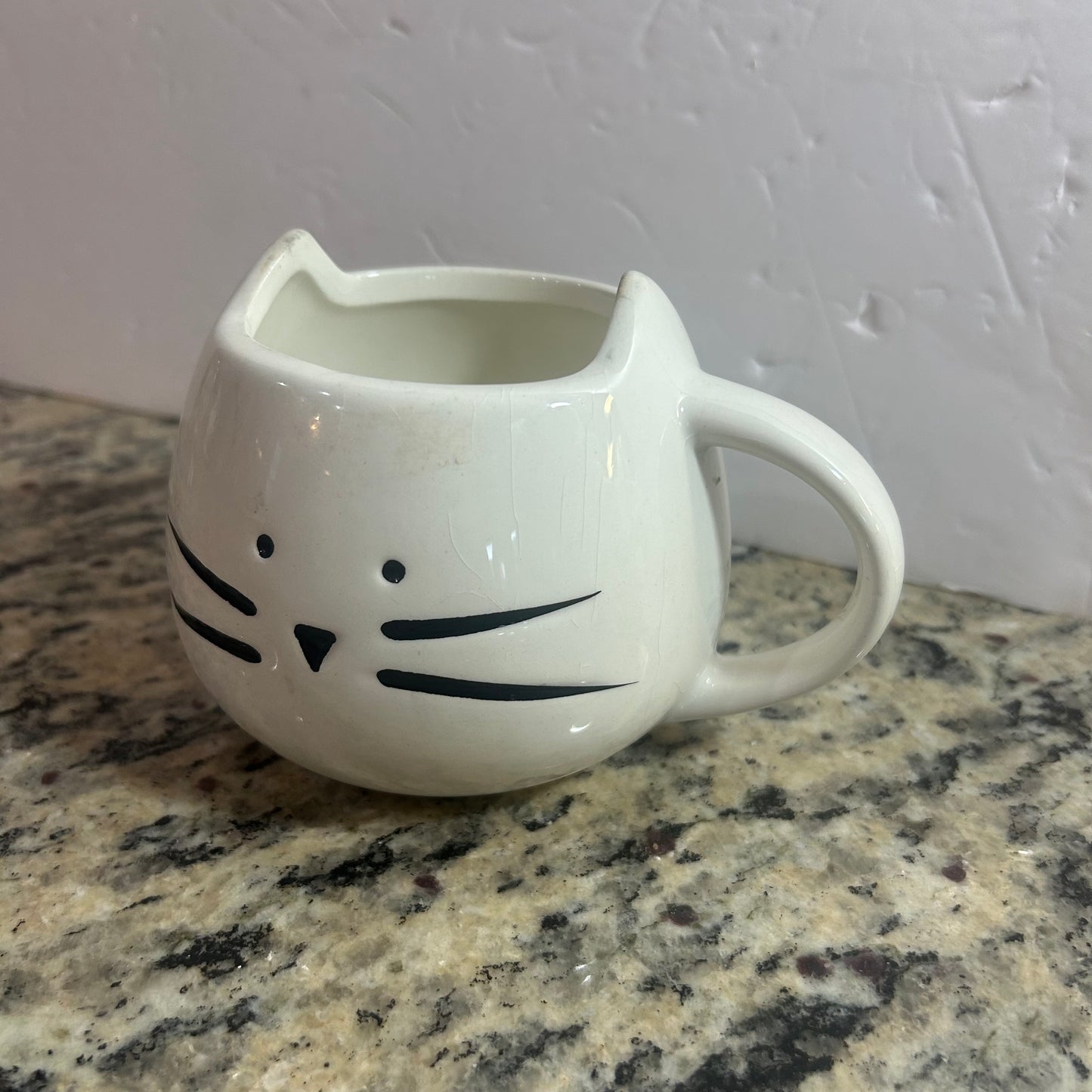 Cat Mug White Round Shape Design