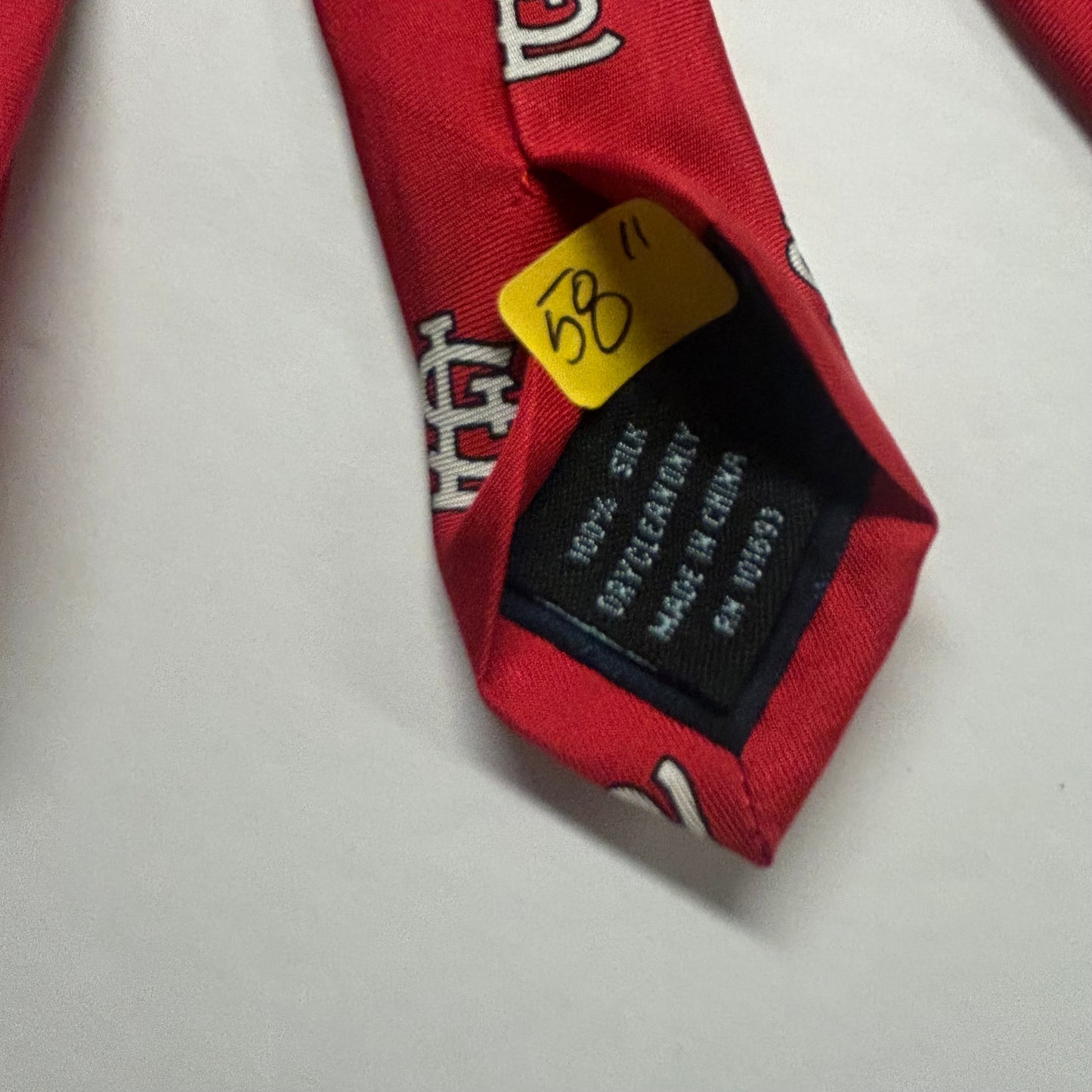 Red St. Louis Cardinals Men’s Tie