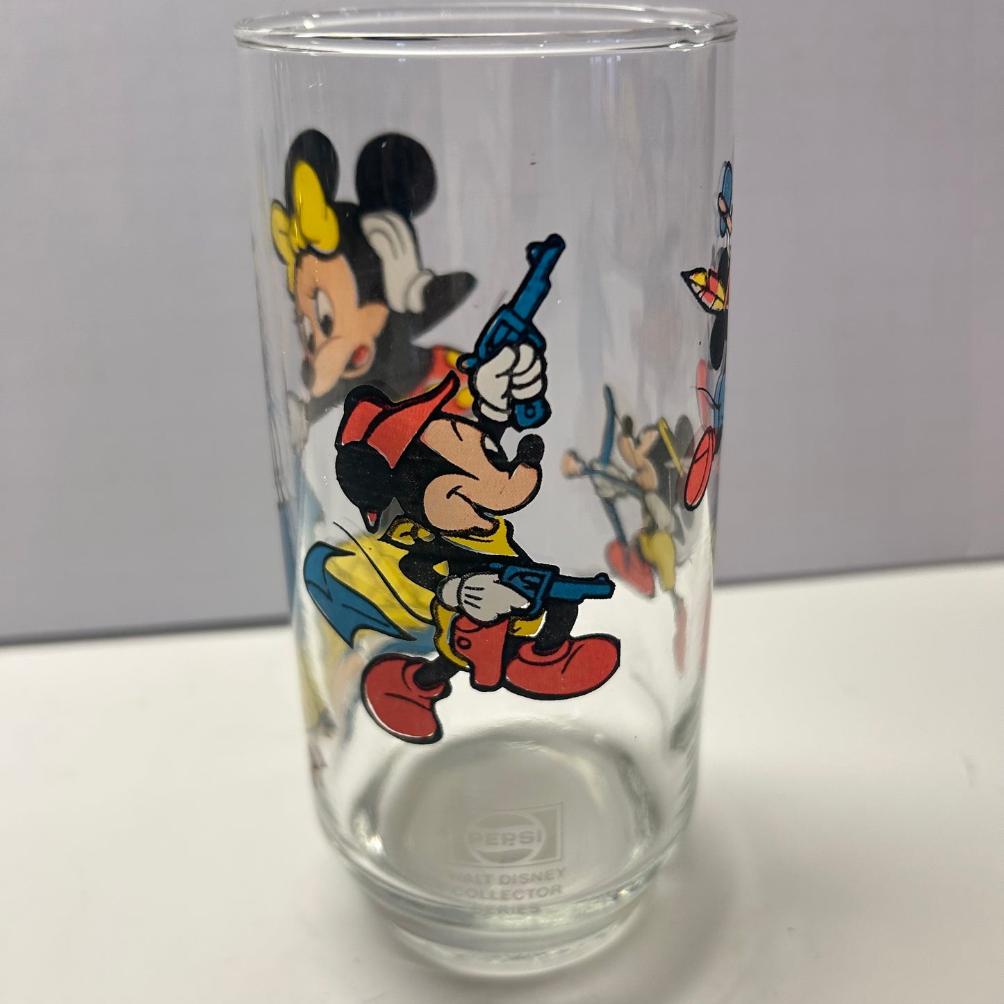 Vintage Disney Characters Micky and Friends Glasses 12oz (Set of 5)