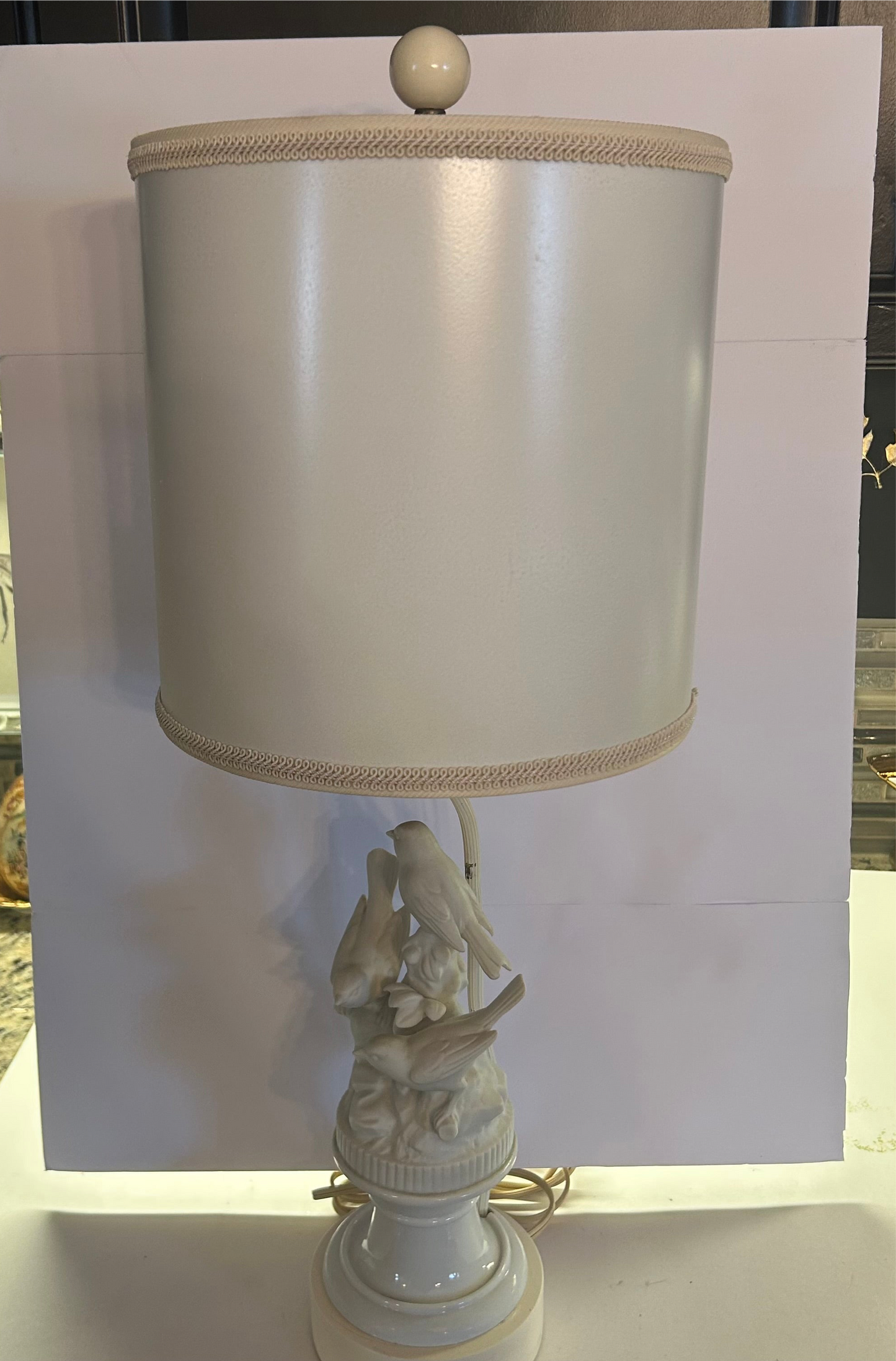 Vintage porcelain and ceramic White Bird Lamp