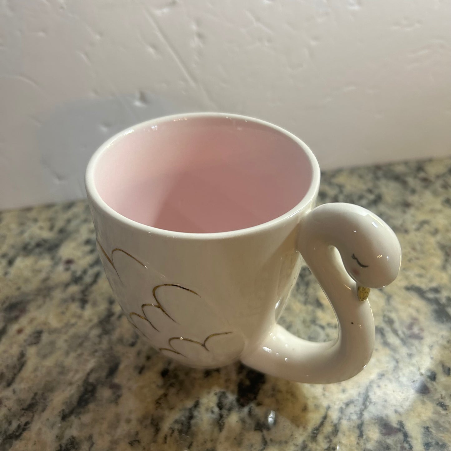 Swan Mug White, Pink and Gold 3D