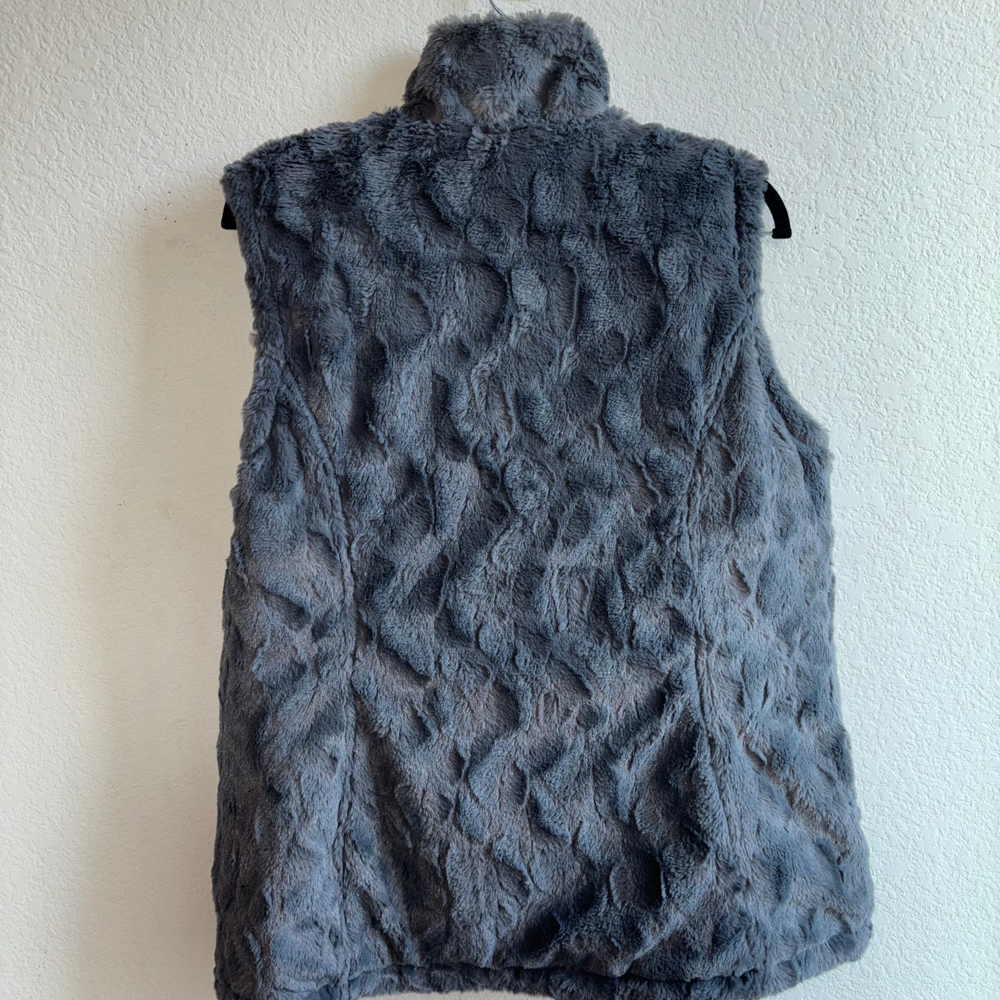 Free country men’s charcoal, gray puffer vest, lightweight size XL