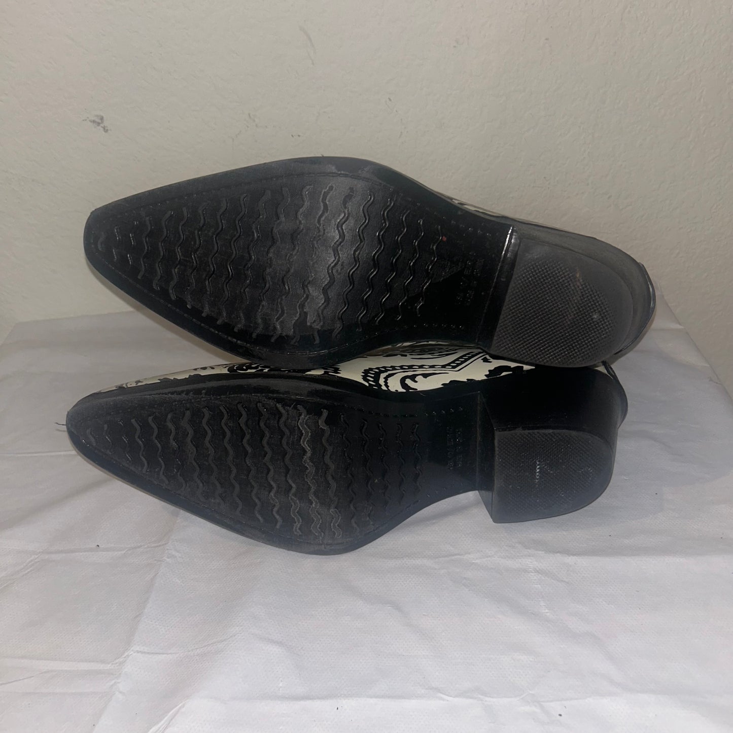 Women’s cowboy ankle rain boots size 10