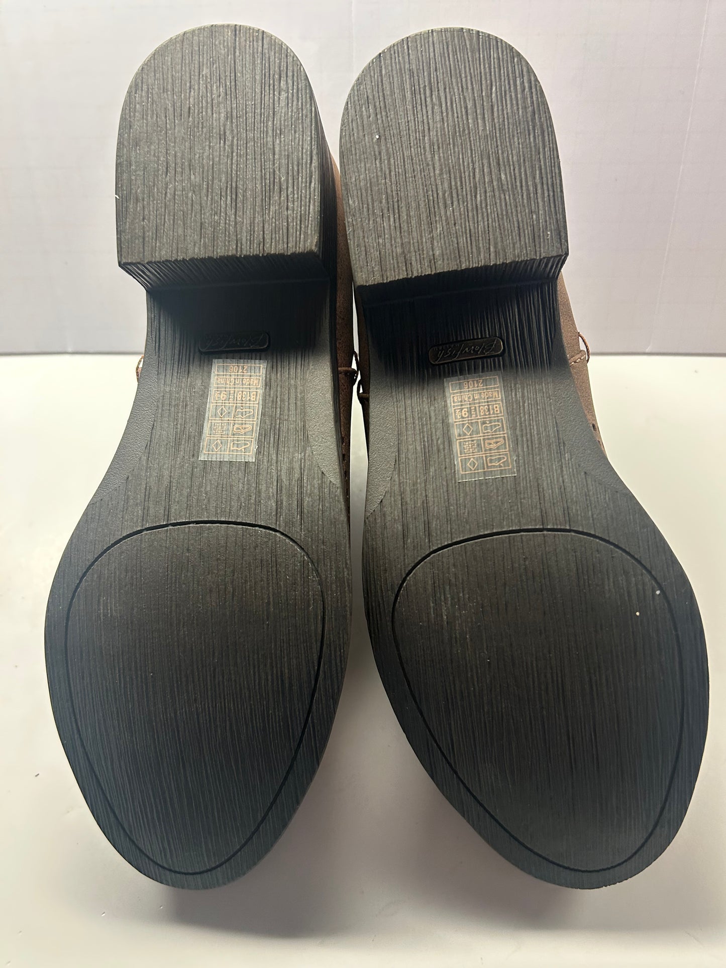 Blowfish Brown Vegan Leather Women Ankle Boots size (9 1/2) New