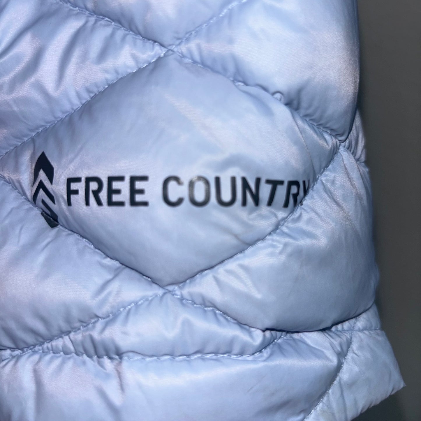 Free country light, blue puffer jacket women’s size XL
