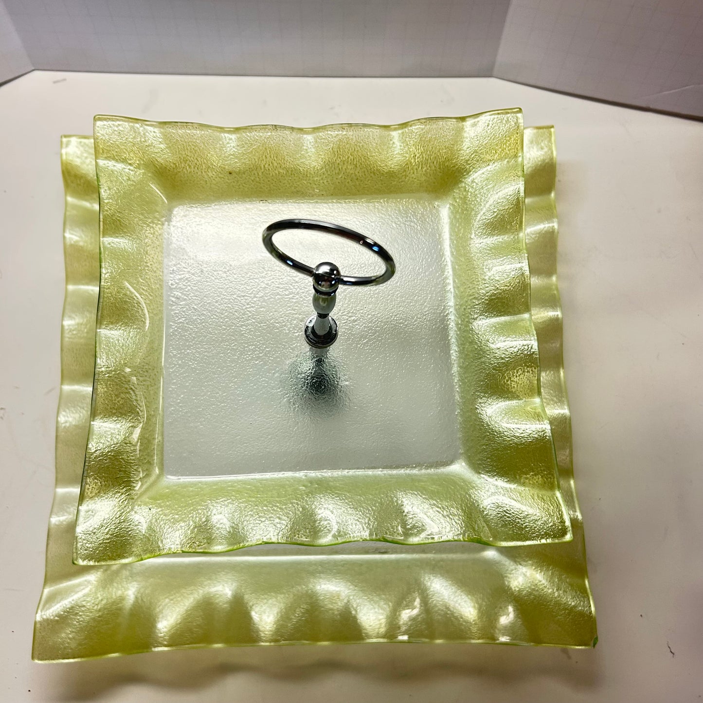 MCM Green Ruffle Glass 2-Tier Serving Tray