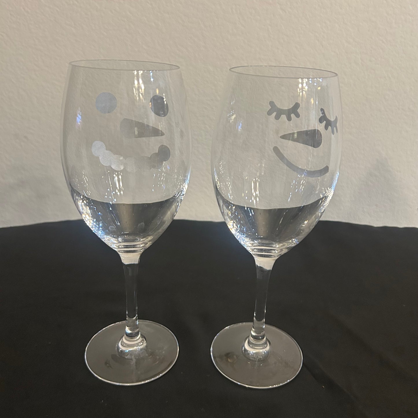 Snowman wine glasses (set up 2)9 inches tall