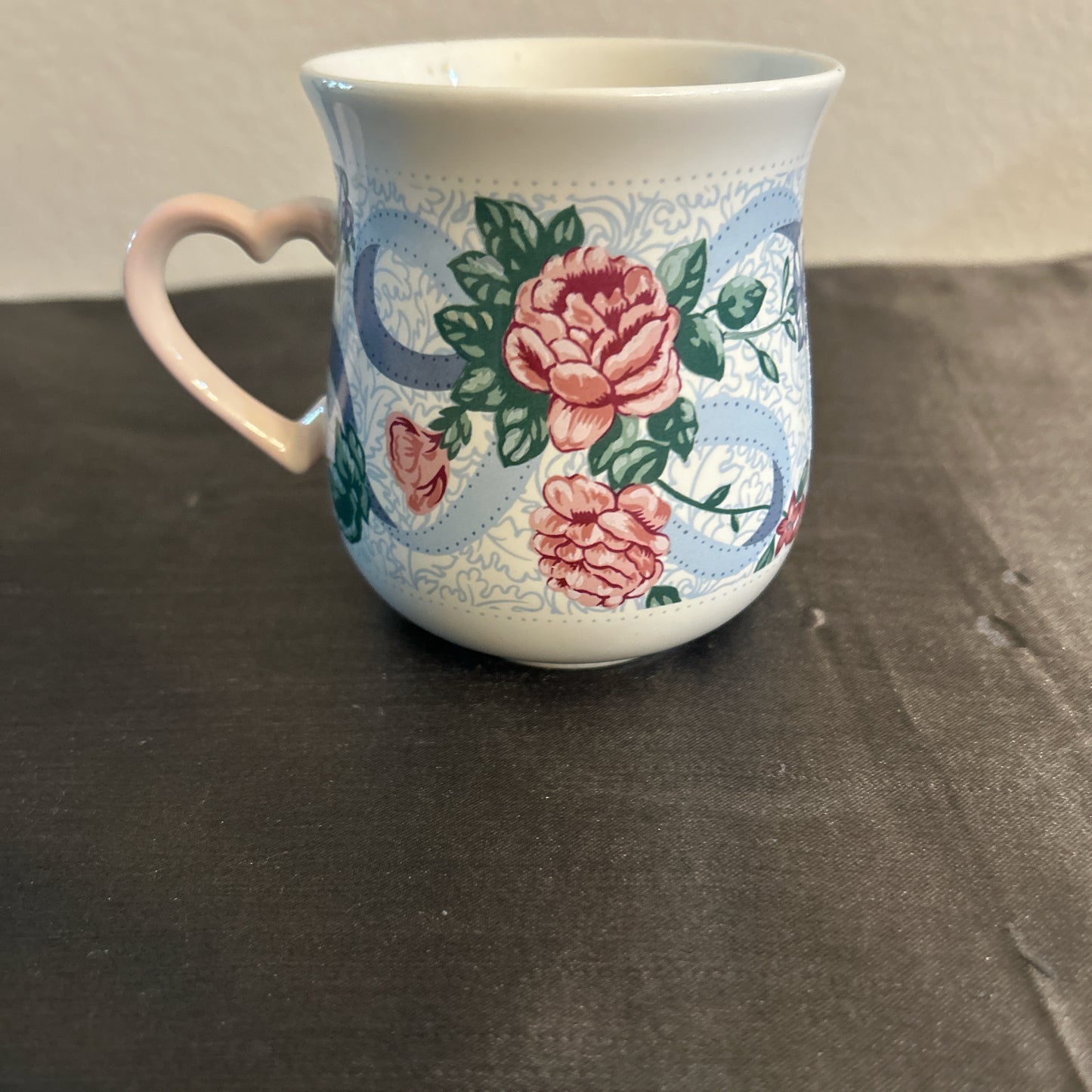 White “Love You Mom” Mug w/ Flower Design and Heart Shaped Handle