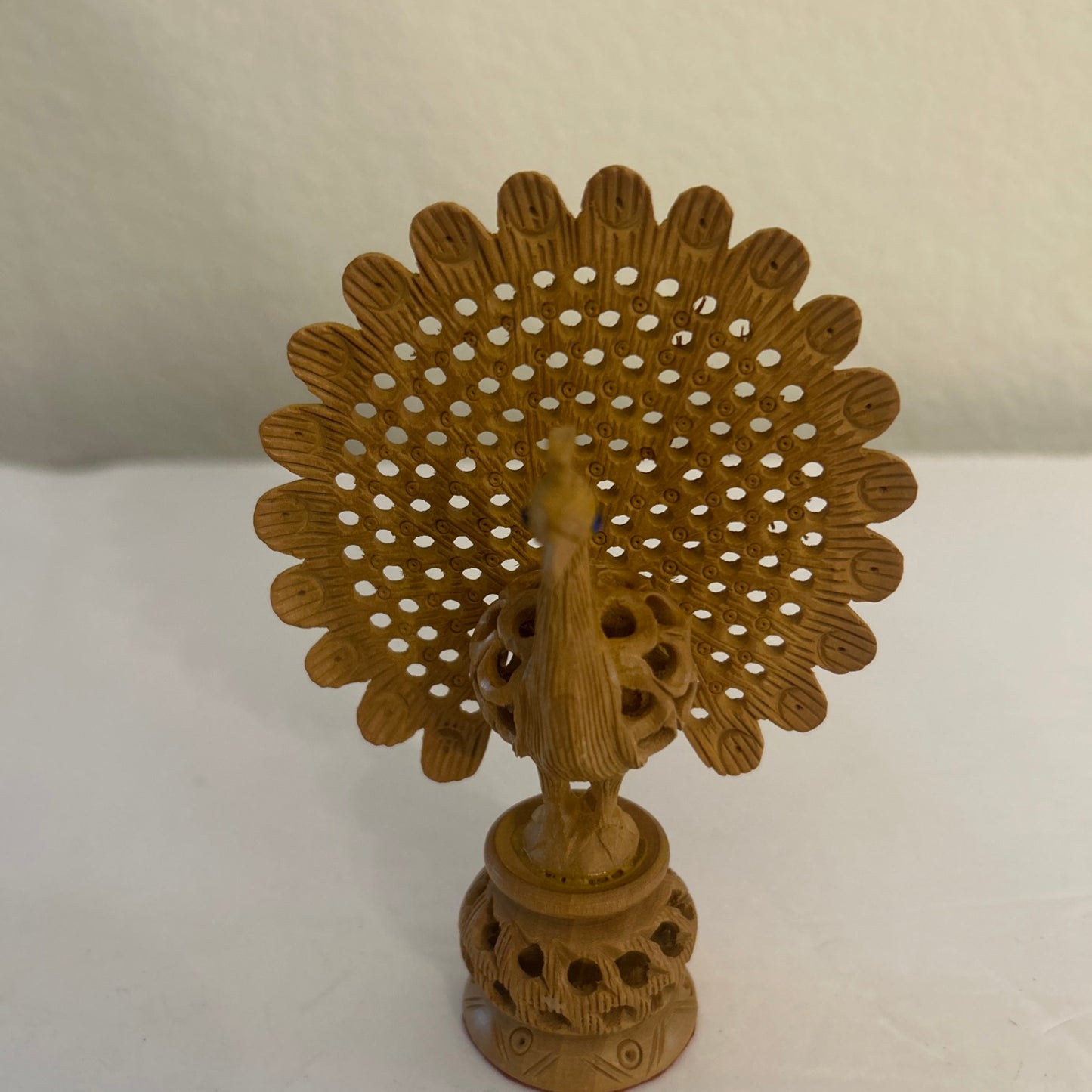 Whitewood Traditional Dancing Peacock Showpiece Figurine 5”