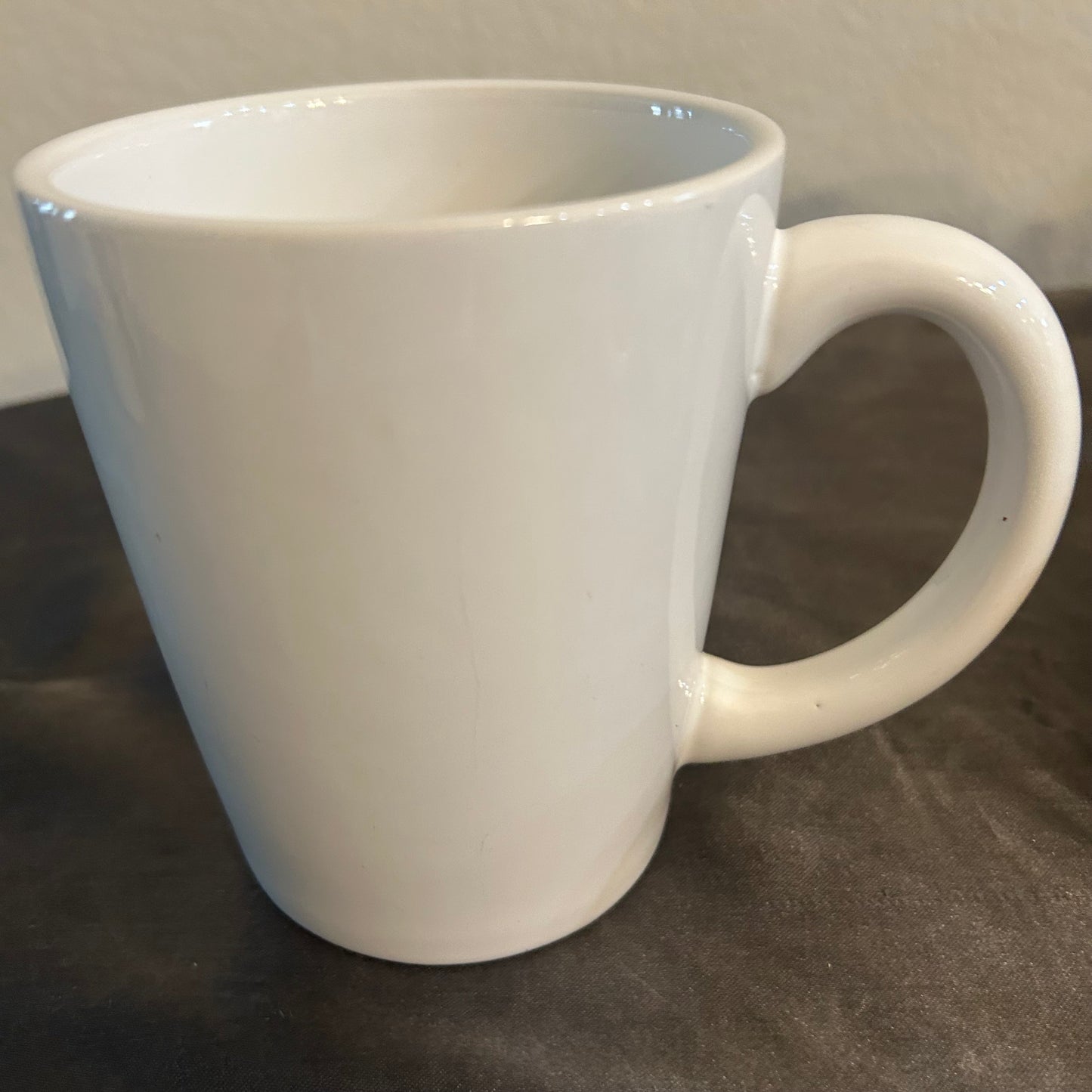Mug White “Liquid Patience”