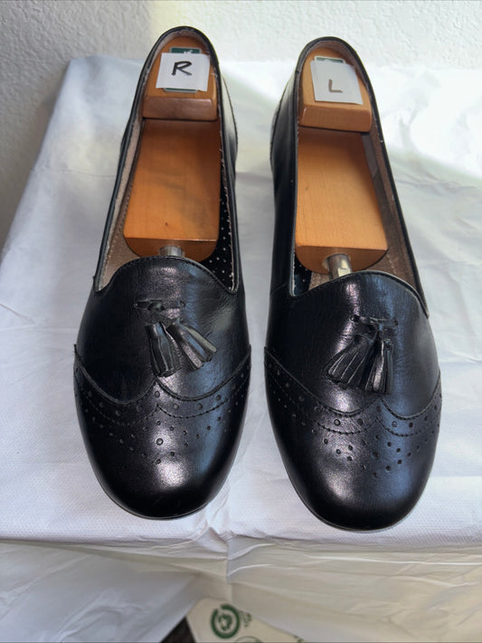 Kelly and Katie, black leather slip on loafer shoes women’s size 11 New