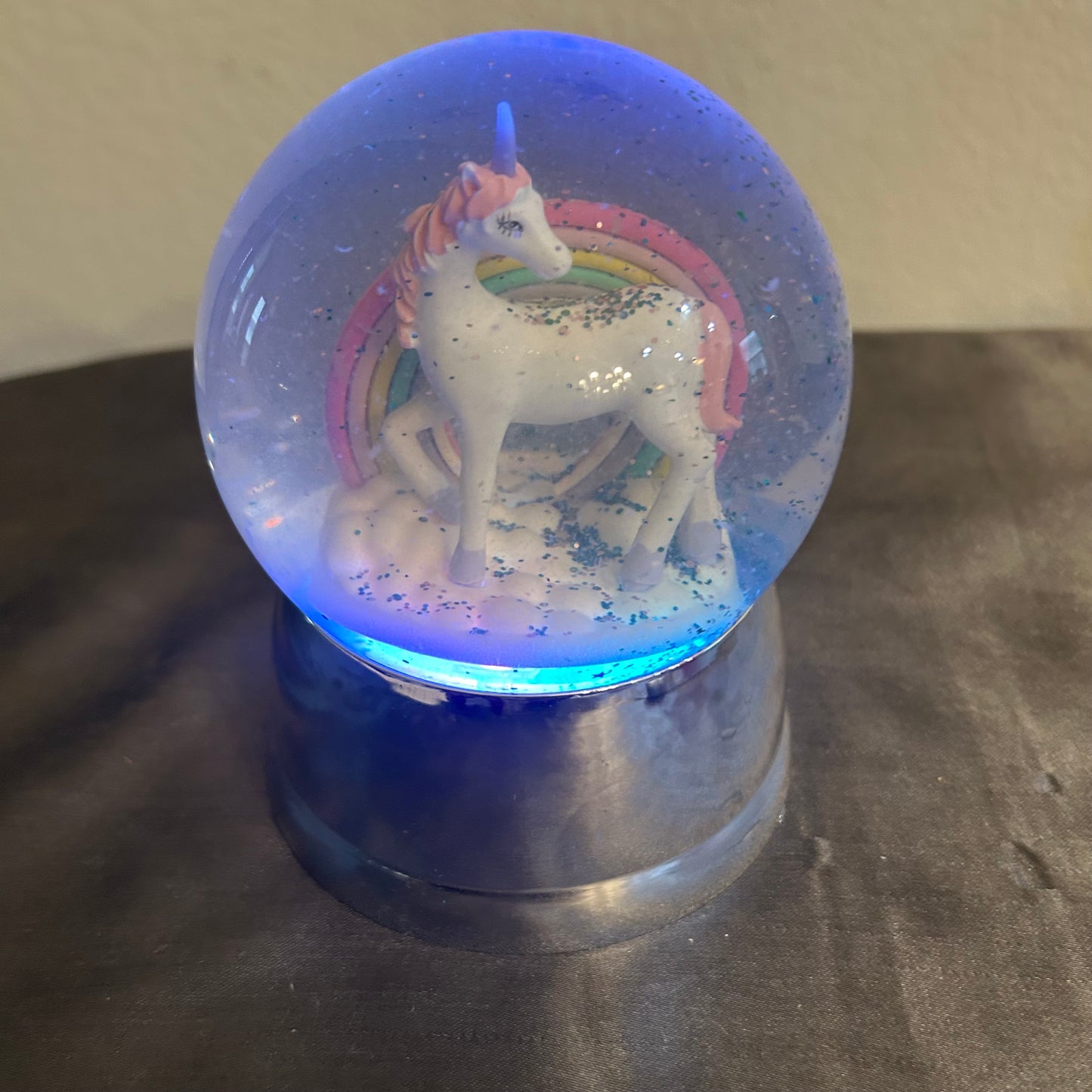 Unicorn Light up Snow Globe