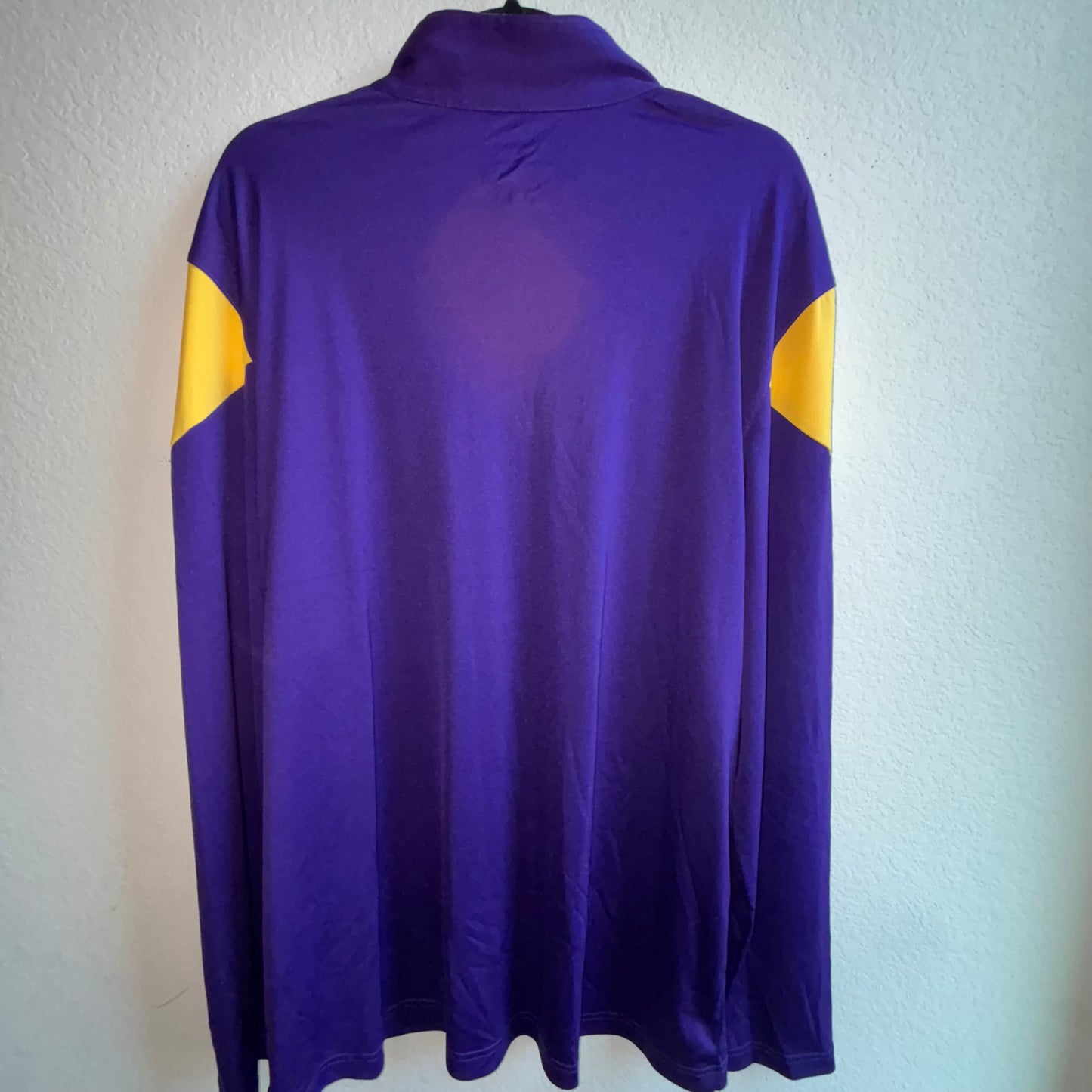 Fanatics Mens Minnesota Vikings 1/4 zip long sleeve shirt