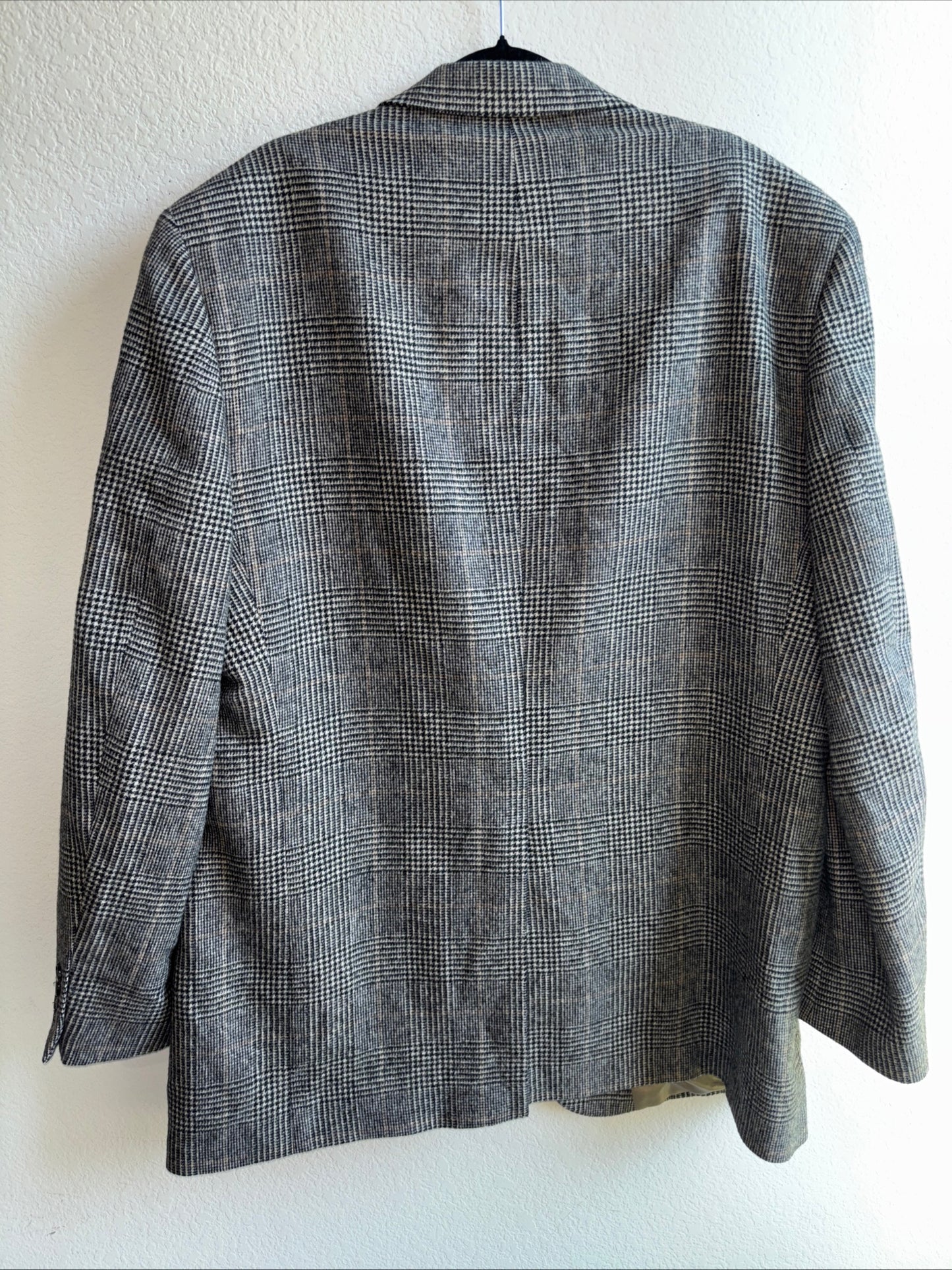 Thomas Grant, houndstooth plaid 100% camel hair suit jacket 46 long