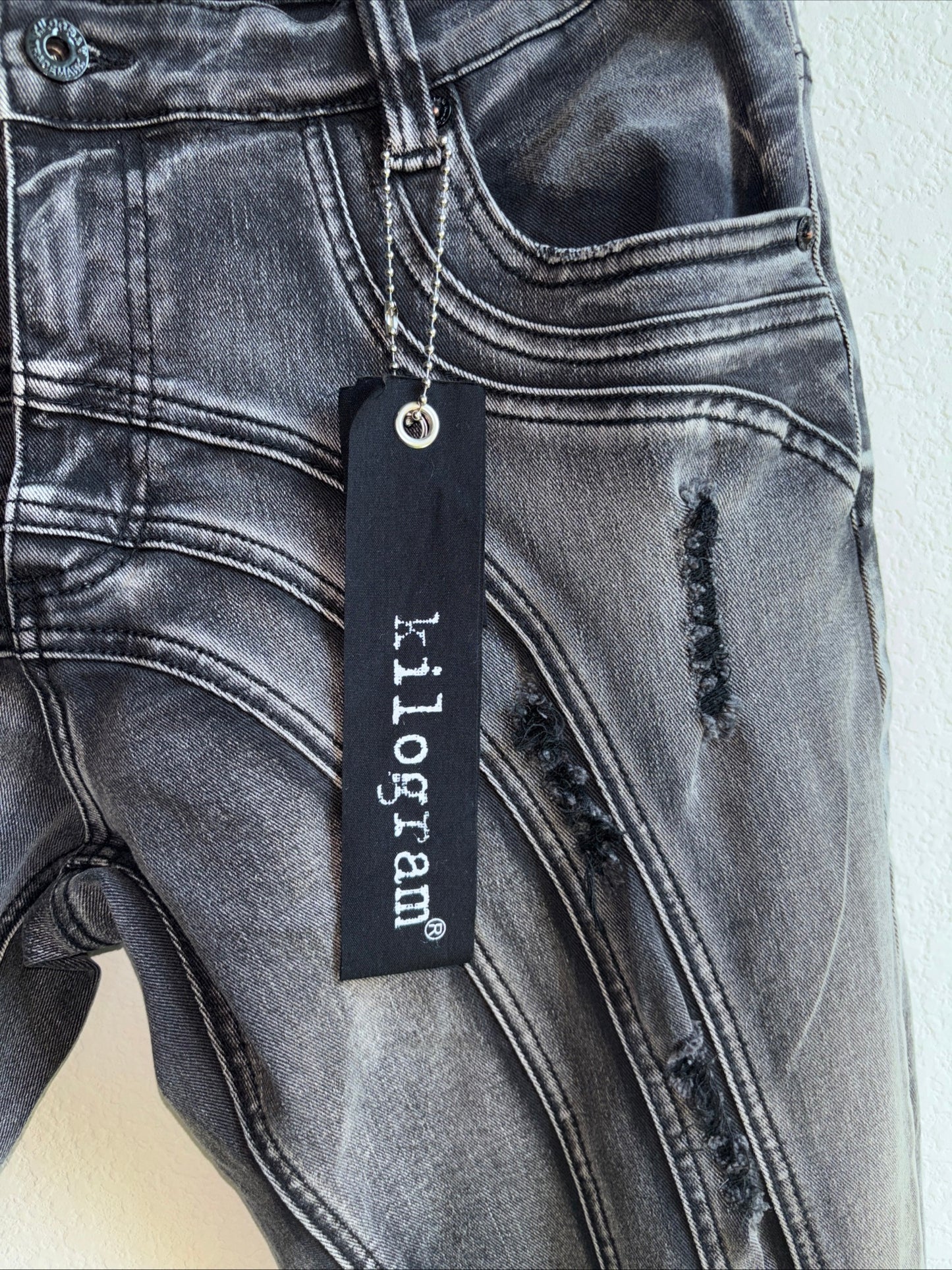 Kilogram men’s size 36 black stone wash jeans wide leg stretch