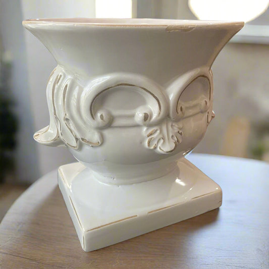White Leaf Oval Urn- Nourelle Candle Company