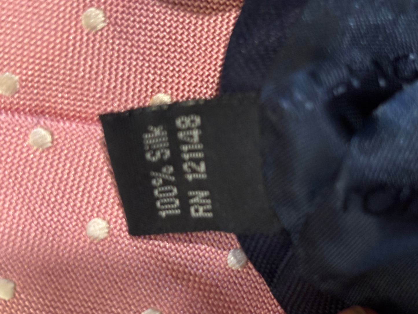 Tommy Hilfiger Pink and White Polka Dot 100% Silk Tie 58in