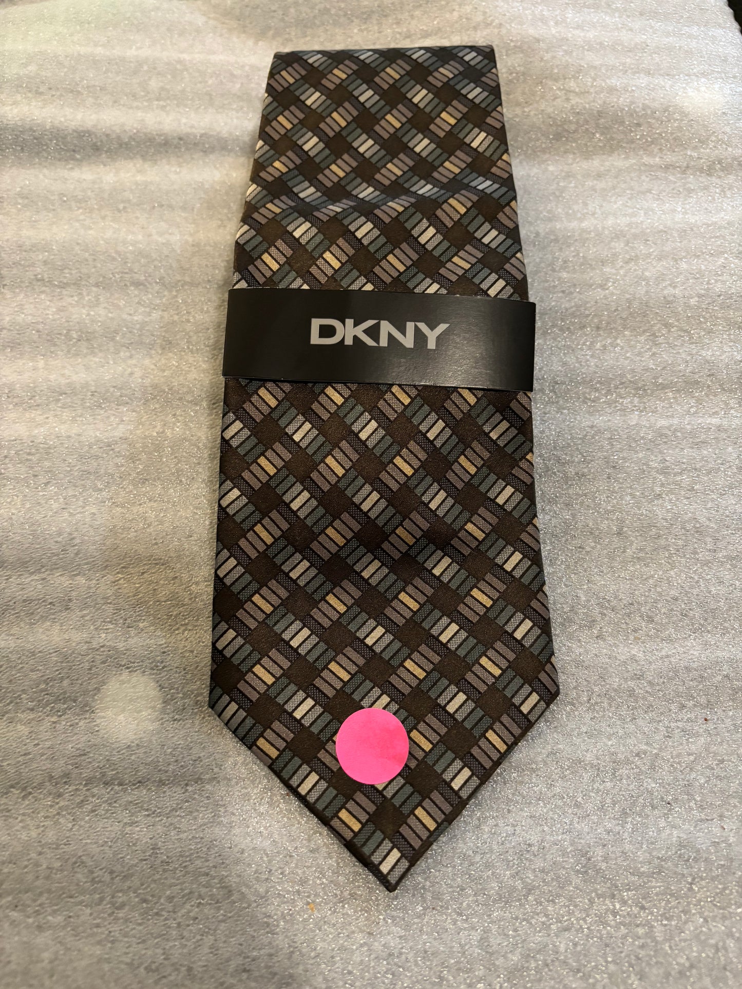 DKNY brown multicolored Plaid Design 100% Silk Tie 58In