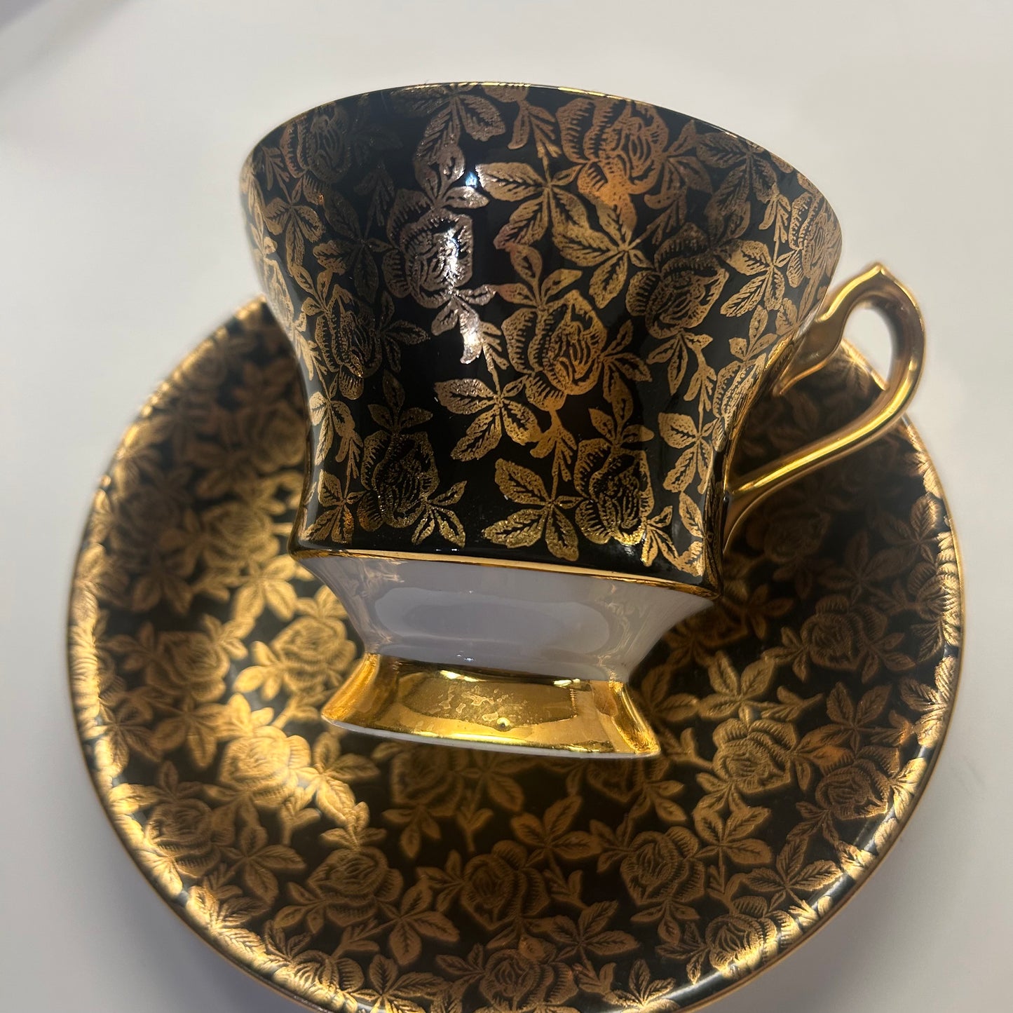 Elegant Gold and Black Rose TeaCup