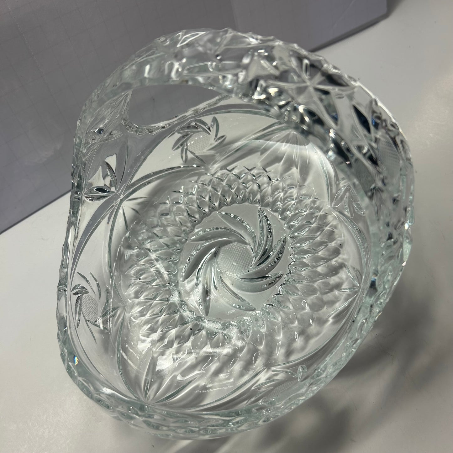 Vintage Crystal Cut Glass Basket Candy/Trinket Dish w/ Handle