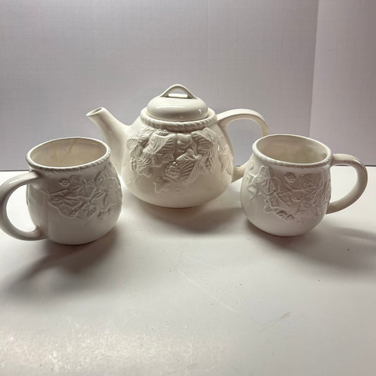 Cream Porcelain Ceramic Tea Set w/ Flower Designs (1 Tea Pot 2 Cups)