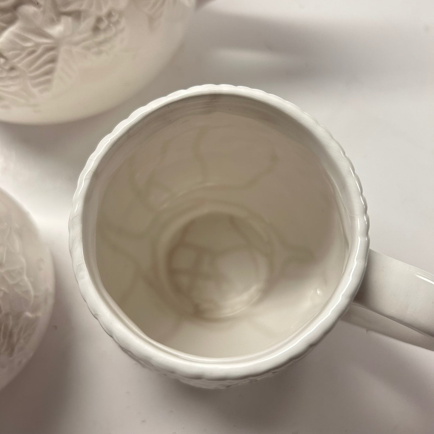 Cream Porcelain Ceramic Tea Set w/ Flower Designs (1 Tea Pot 2 Cups)