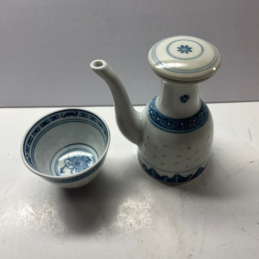 White & Blue Mini Oriental Tea Pot and Cup Set