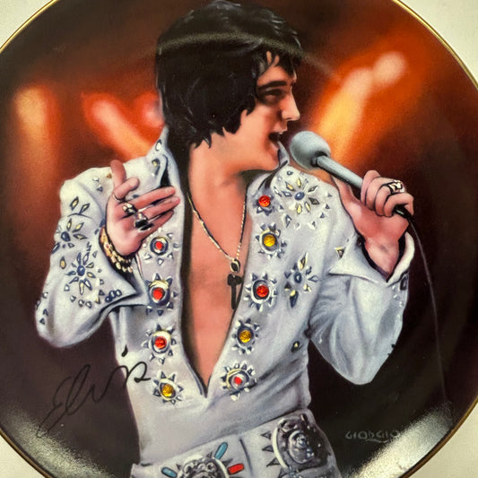 Collectable Elvis Plates (2 piece set)