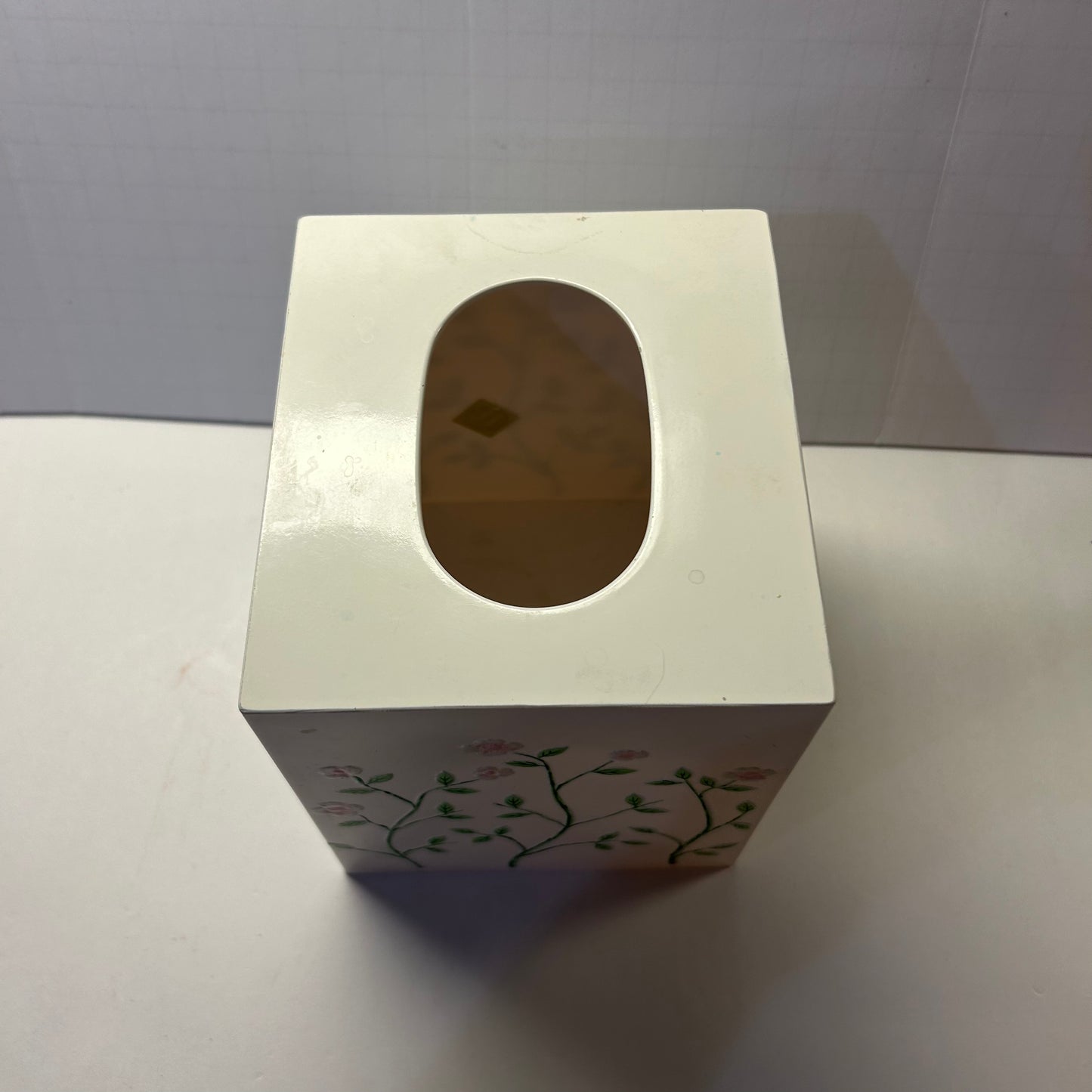 Creamy and Pink Rose Floral Design Tissue Box
