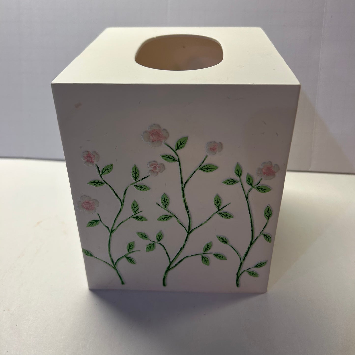 Creamy and Pink Rose Floral Design Tissue Box