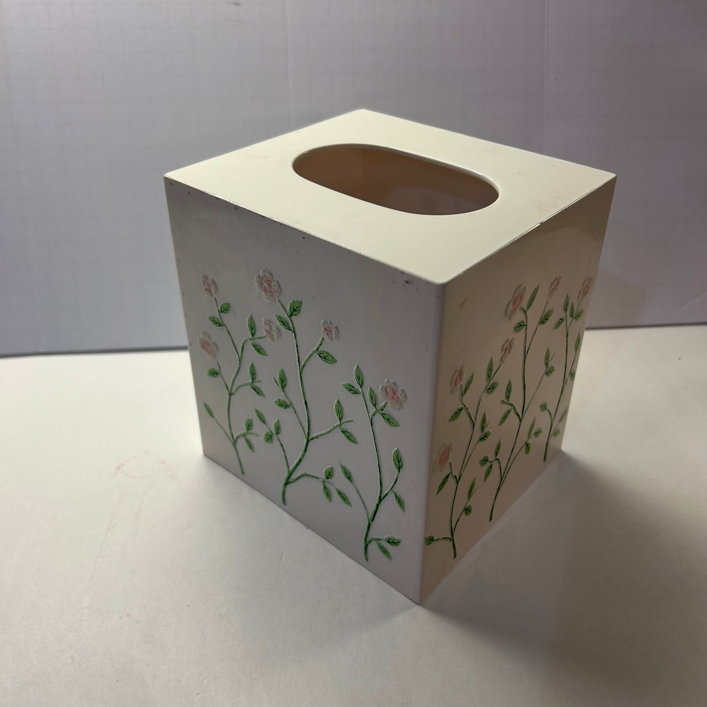 Creamy and Pink Rose Floral Design Tissue Box