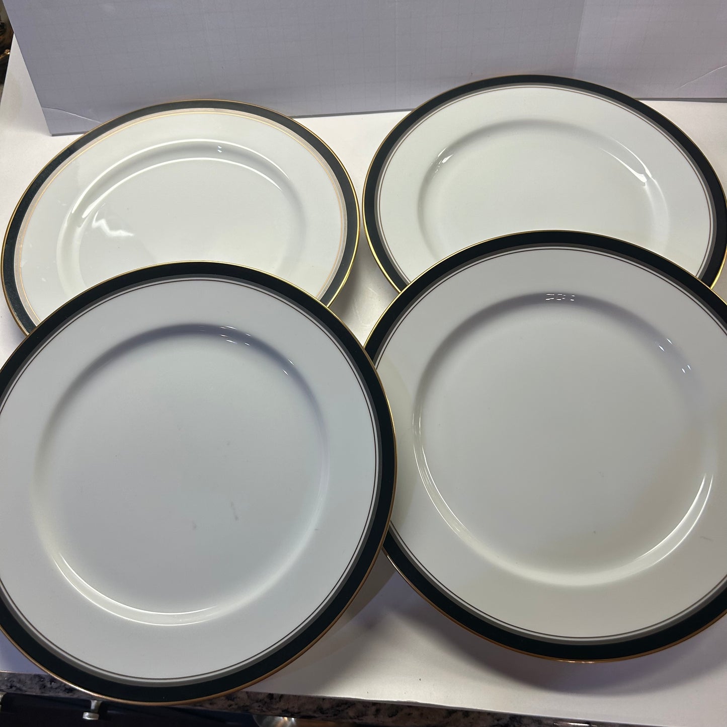 Mikasa White dinner plates w/ Black & Gold Trim (set of 4)
