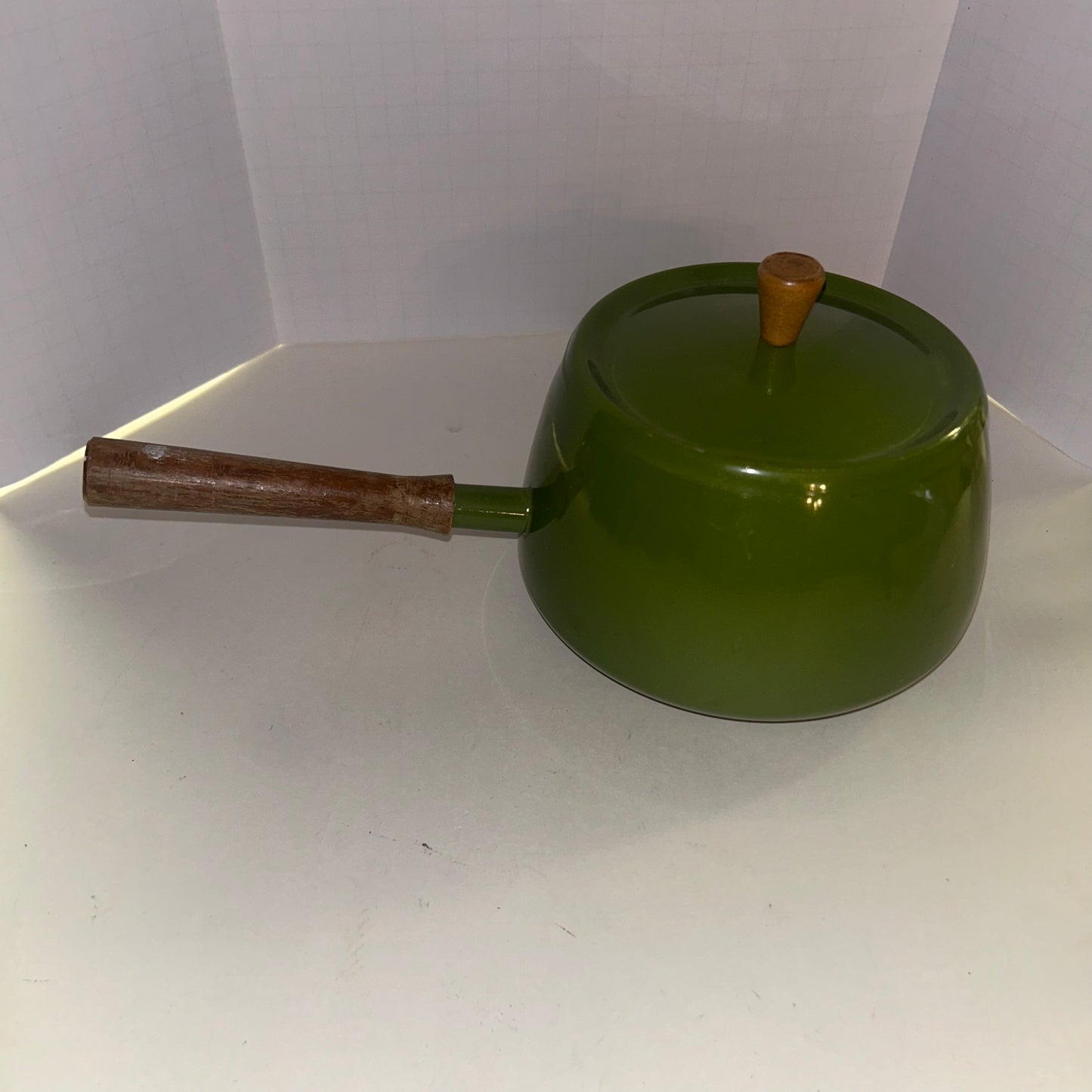 Vintage Avocado Green Enameled Fondue Pot with Wood Handle
