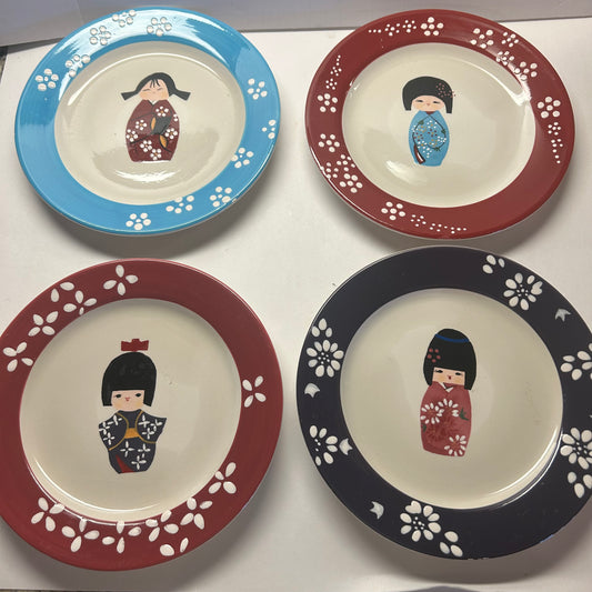 Beautiful Geisha Designed Salad/Dessert Plates (Set of 4)
