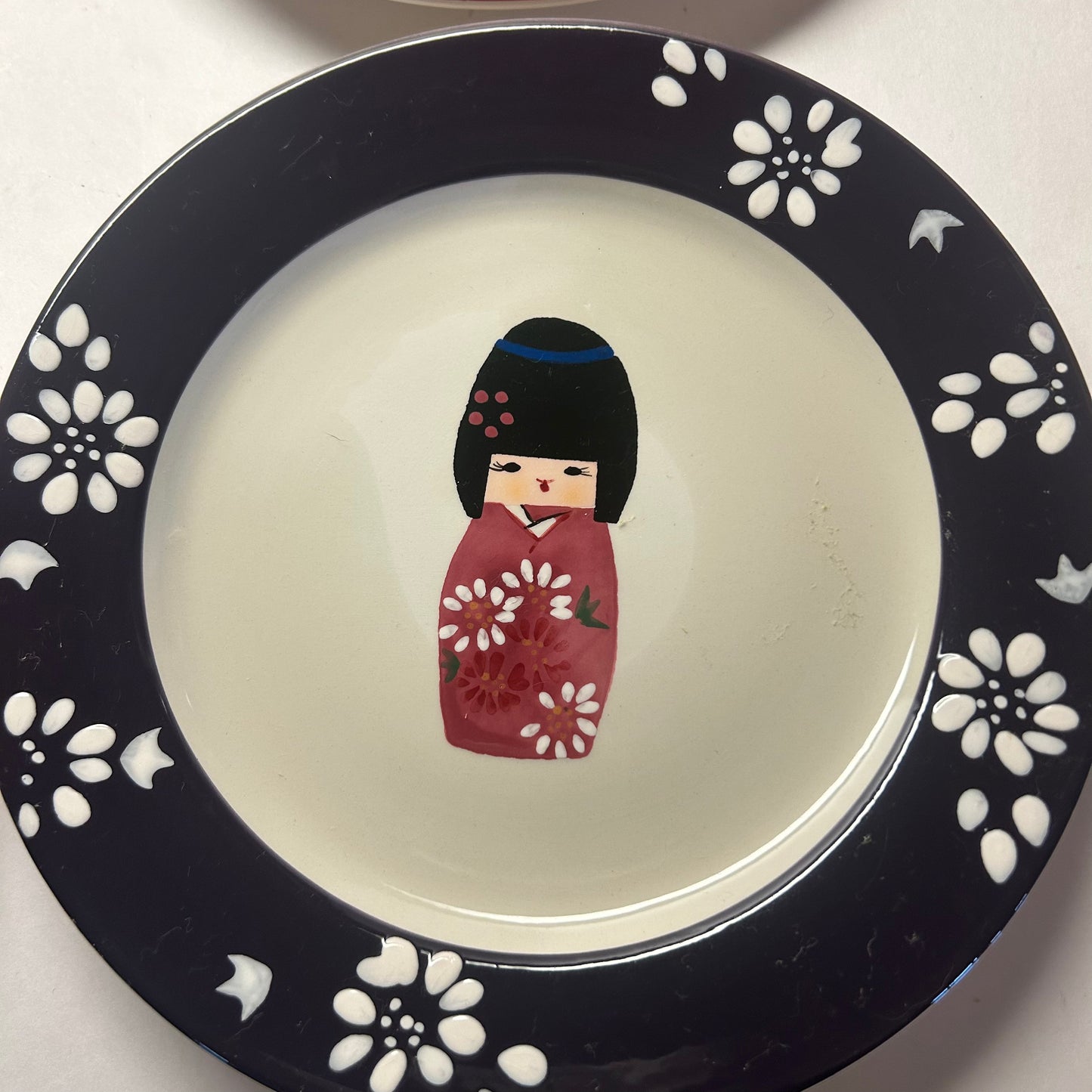 Beautiful Geisha Designed Salad/Dessert Plates (Set of 4)