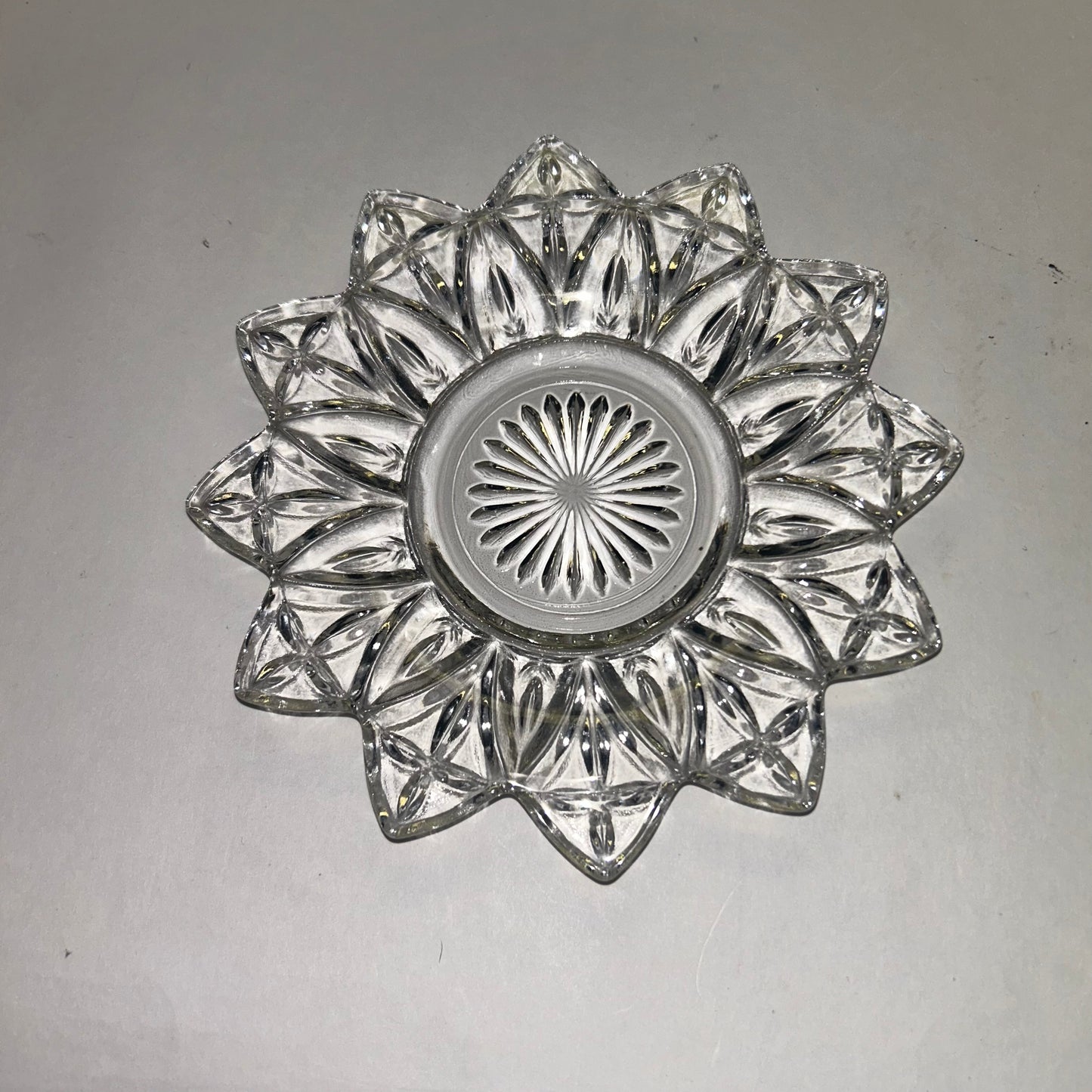 Vintage Federal Glass Flower Design Plate Set