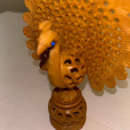 Whitewood Traditional Dancing Peacock Showpiece Figurine 5”