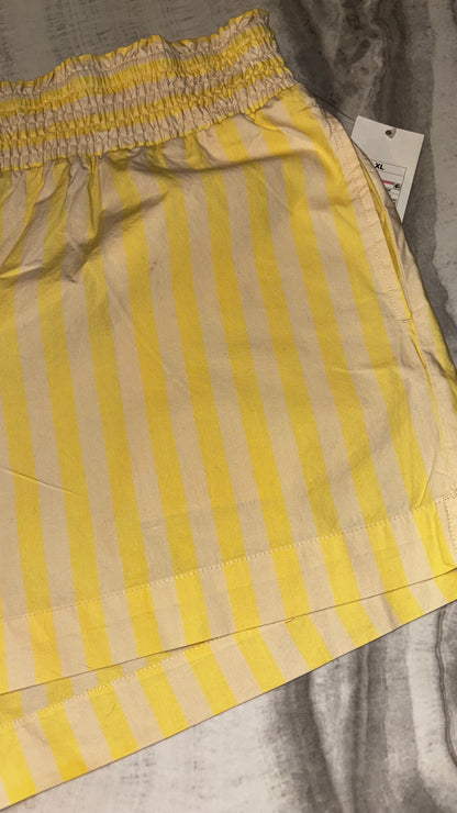 Tan Yellow Striped Elastic Waste Women’s Shorts size XL