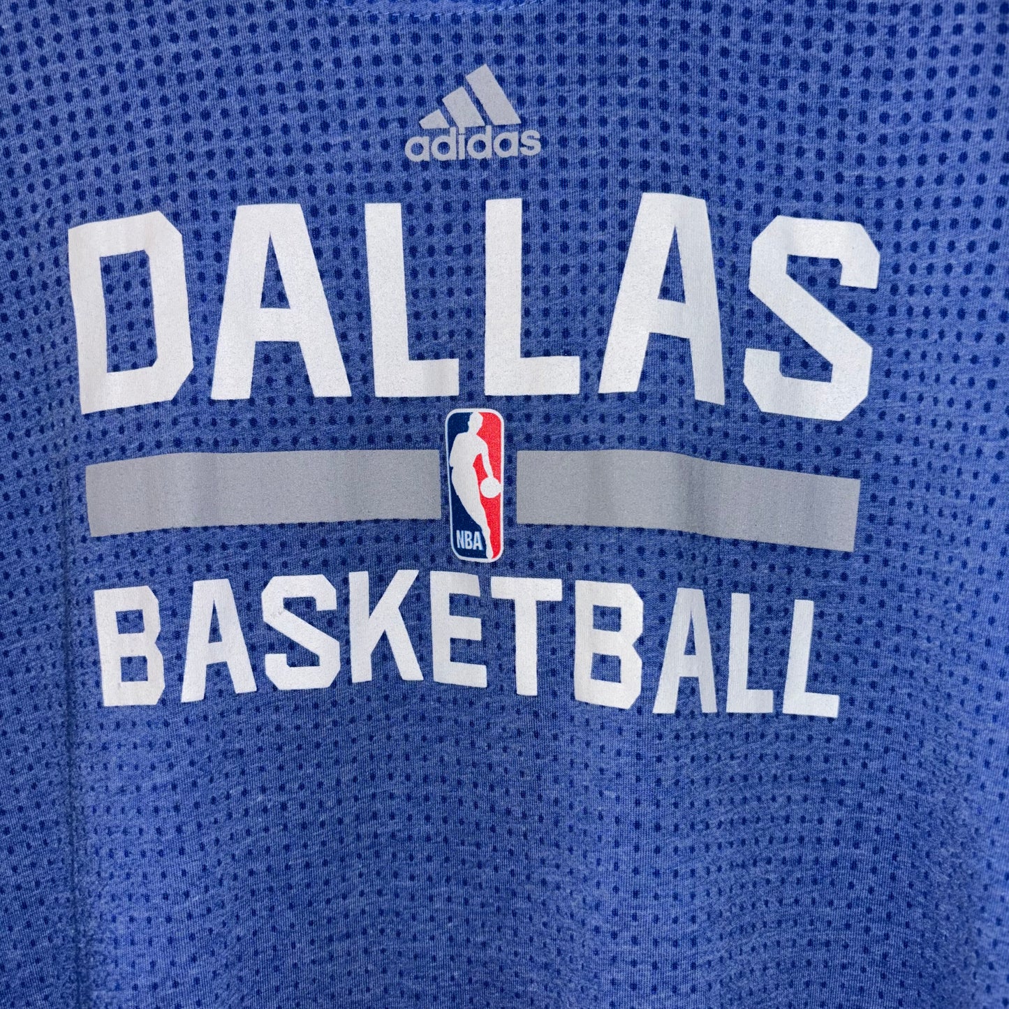 Blue Dallas Mavericks Basketball Long Sleeve size extra large