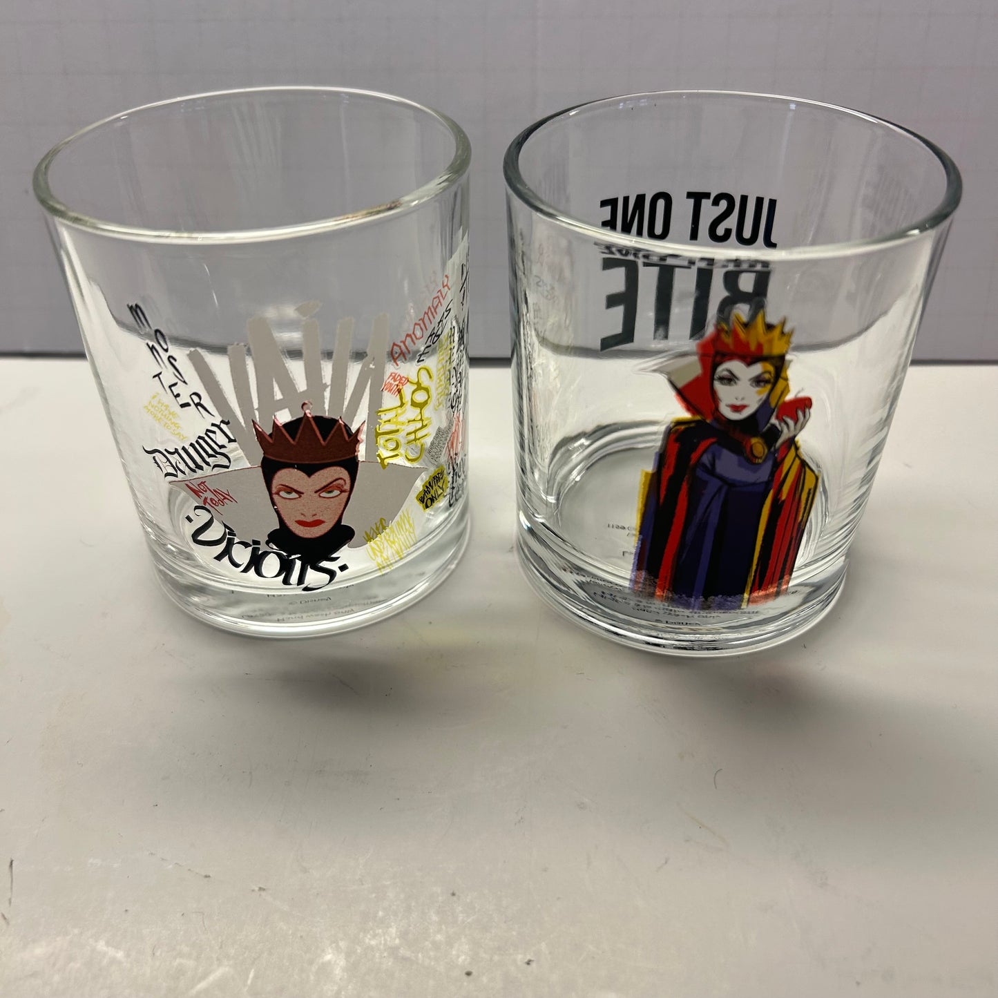 Disney Snow White Villain Evil Queen “Just One Bite” Glass Cup Set 12oz