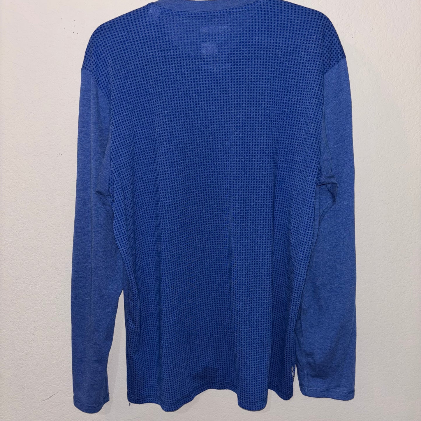 Blue Dallas Mavericks Basketball Long Sleeve size extra large