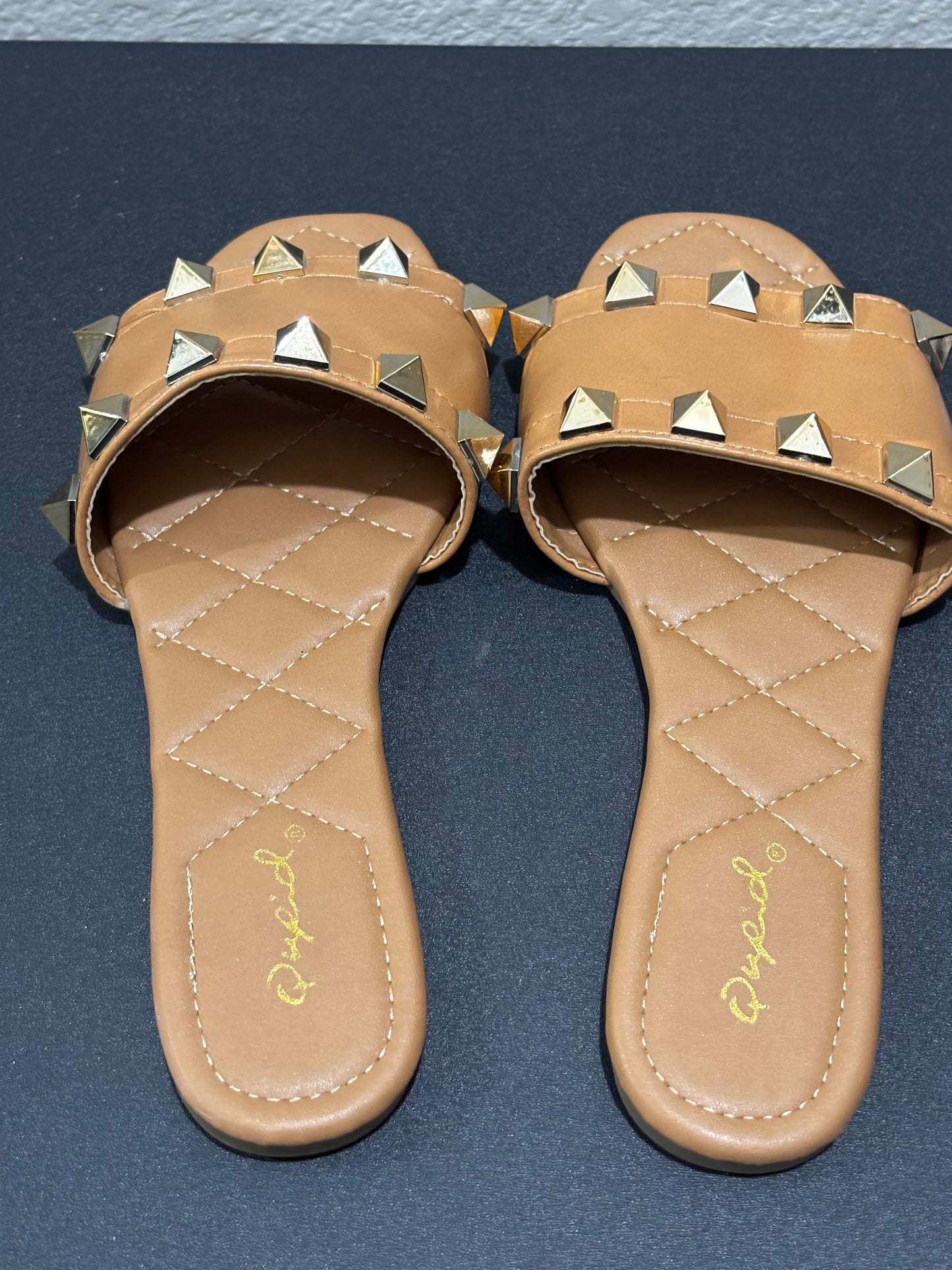 Qupid Tan Studded Faux Leather Women’s Slip on Shoes size 6