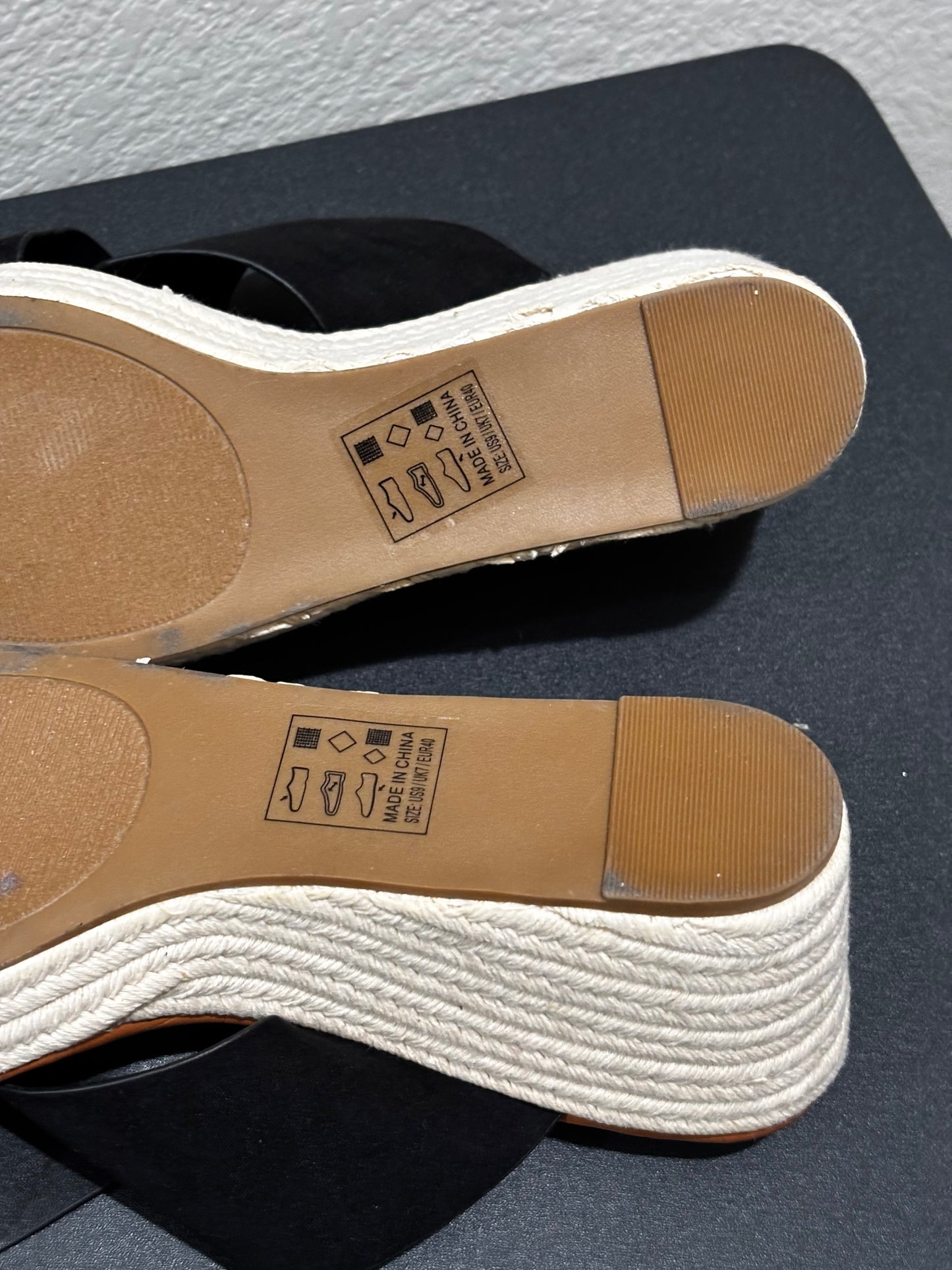 Qupid Women’s black wedge heel Espadrille shoes, size 9
