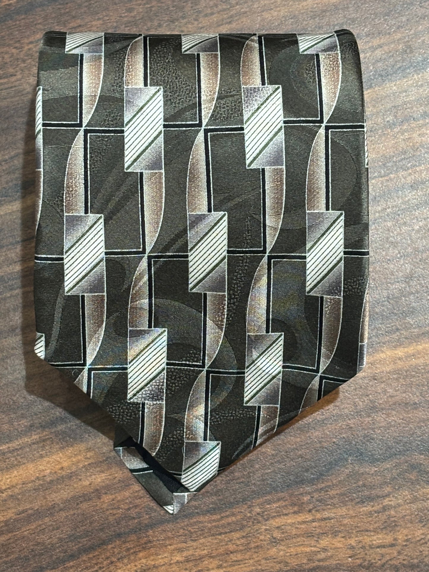 Alexander Lloyd 100% Silk 62” Tie