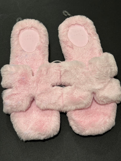 A New Day Women’s Pink Plush Slip-on Shoes