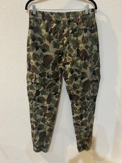 LCKR Camo Pants Size Medium