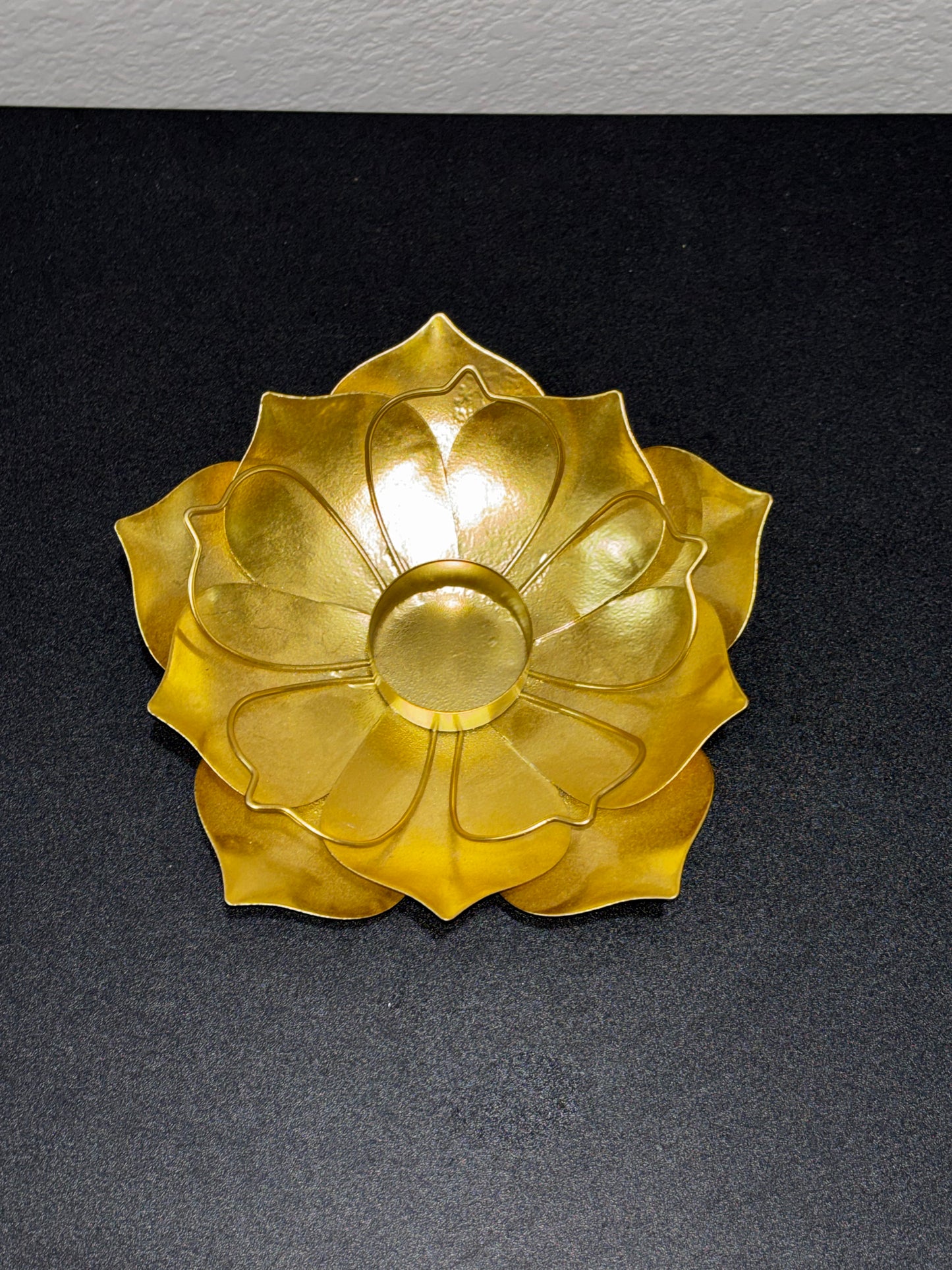 Gold Metal Flower Tealight holder