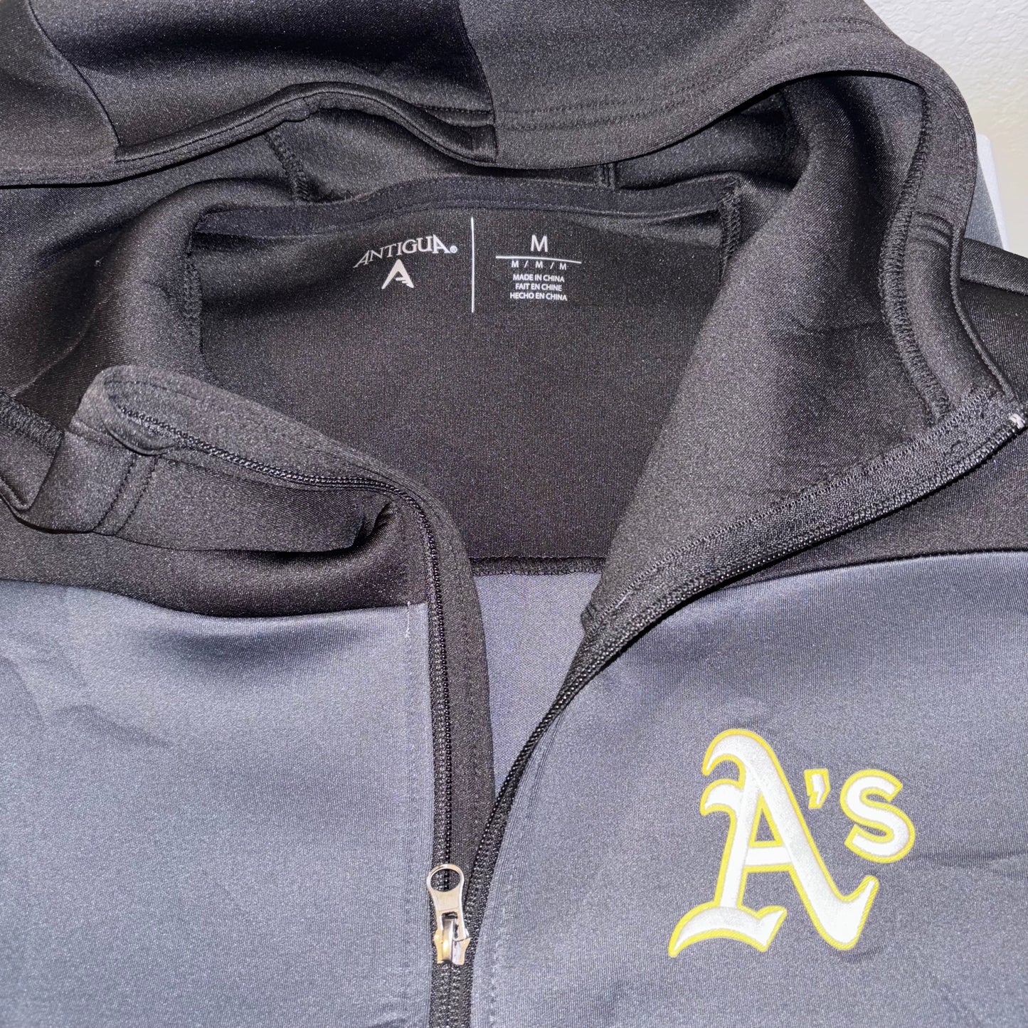 Oakland A’s Black Hoodie Jacket by ANTGUA new without tags